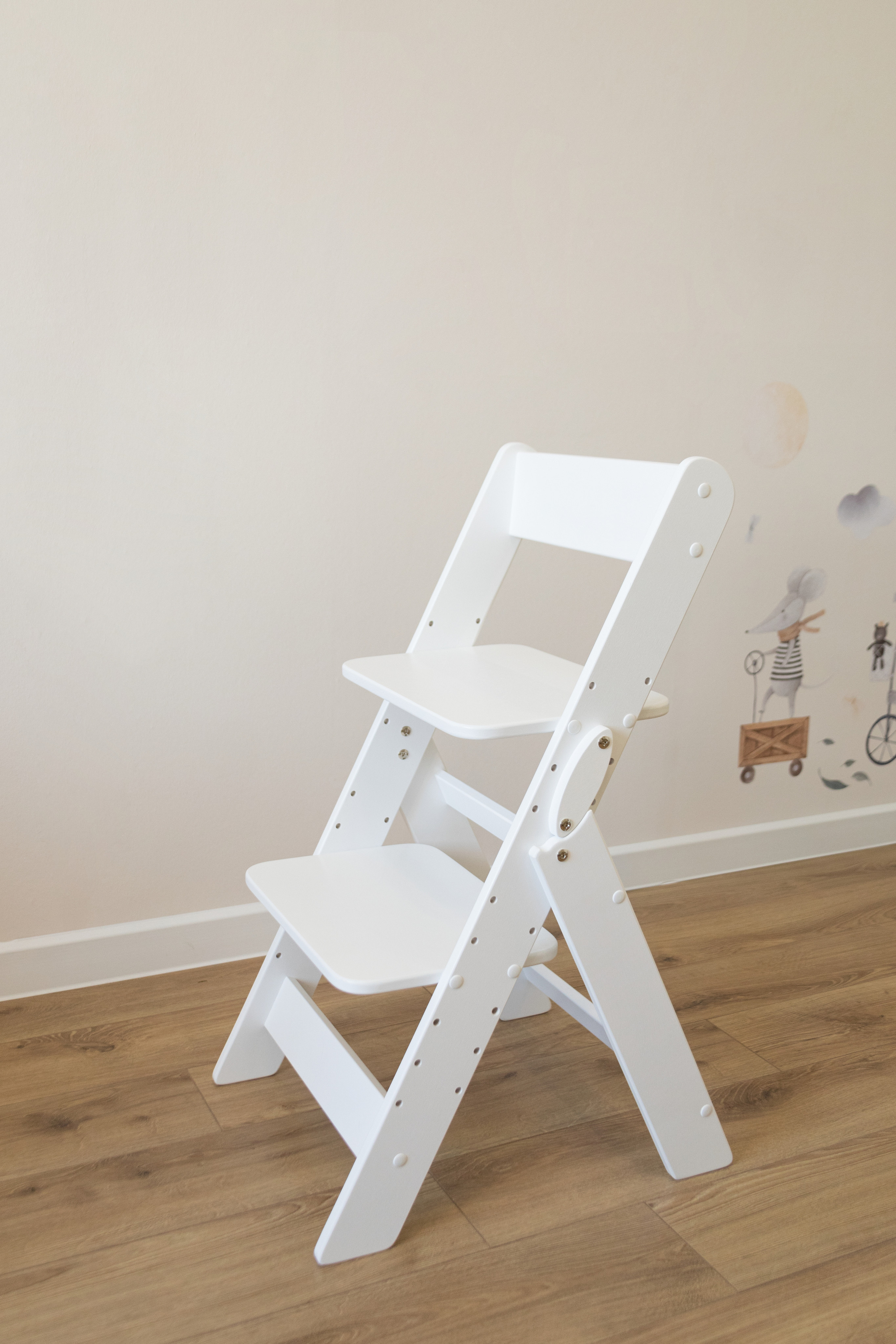 Съемка растущих стульев бренд smart wood toys. Детский и контент фотограф Надя Волкова Санкт-Петербург