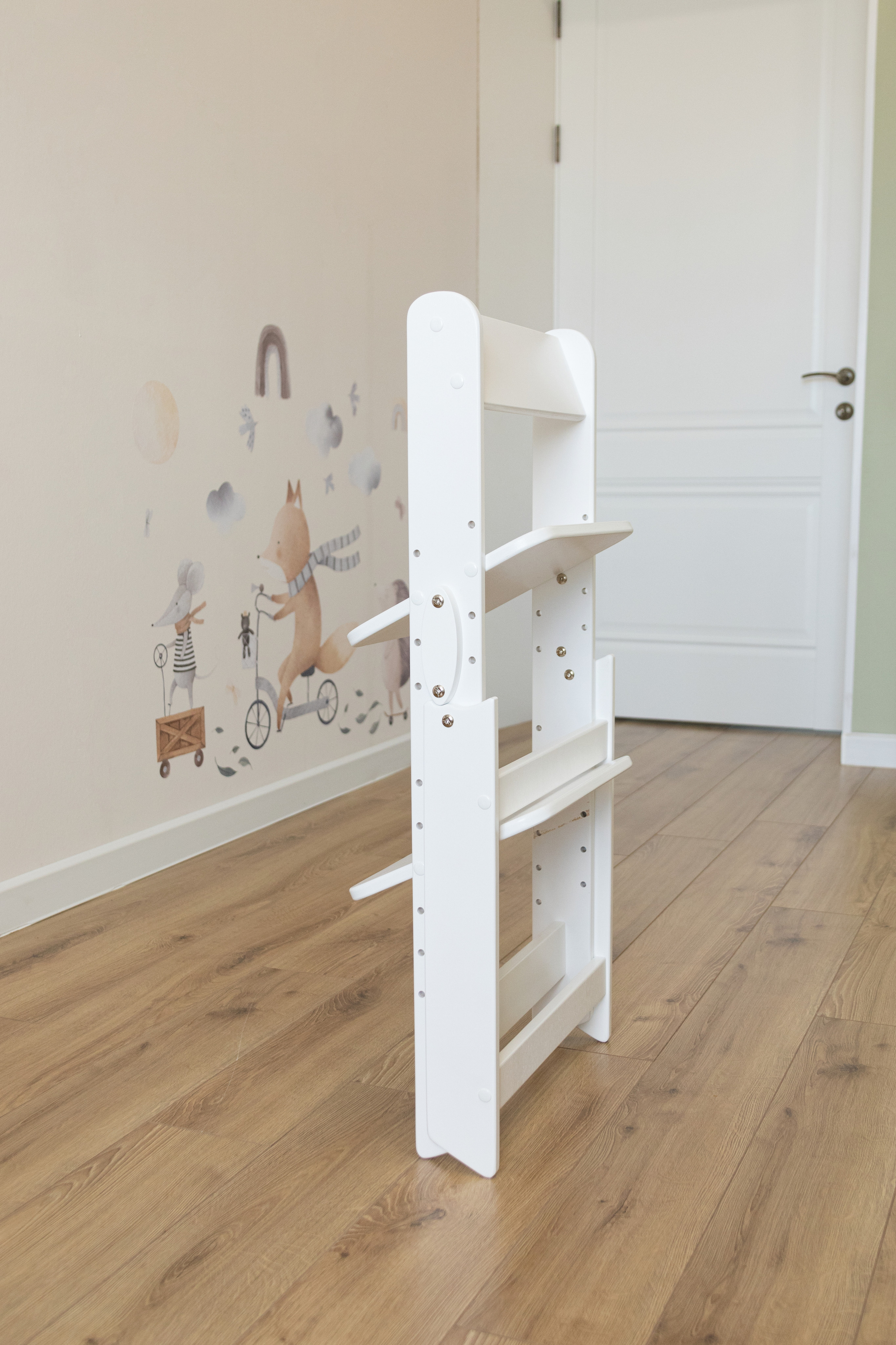 Съемка растущих стульев бренд smart wood toys. Детский и контент фотограф Надя Волкова Санкт-Петербург