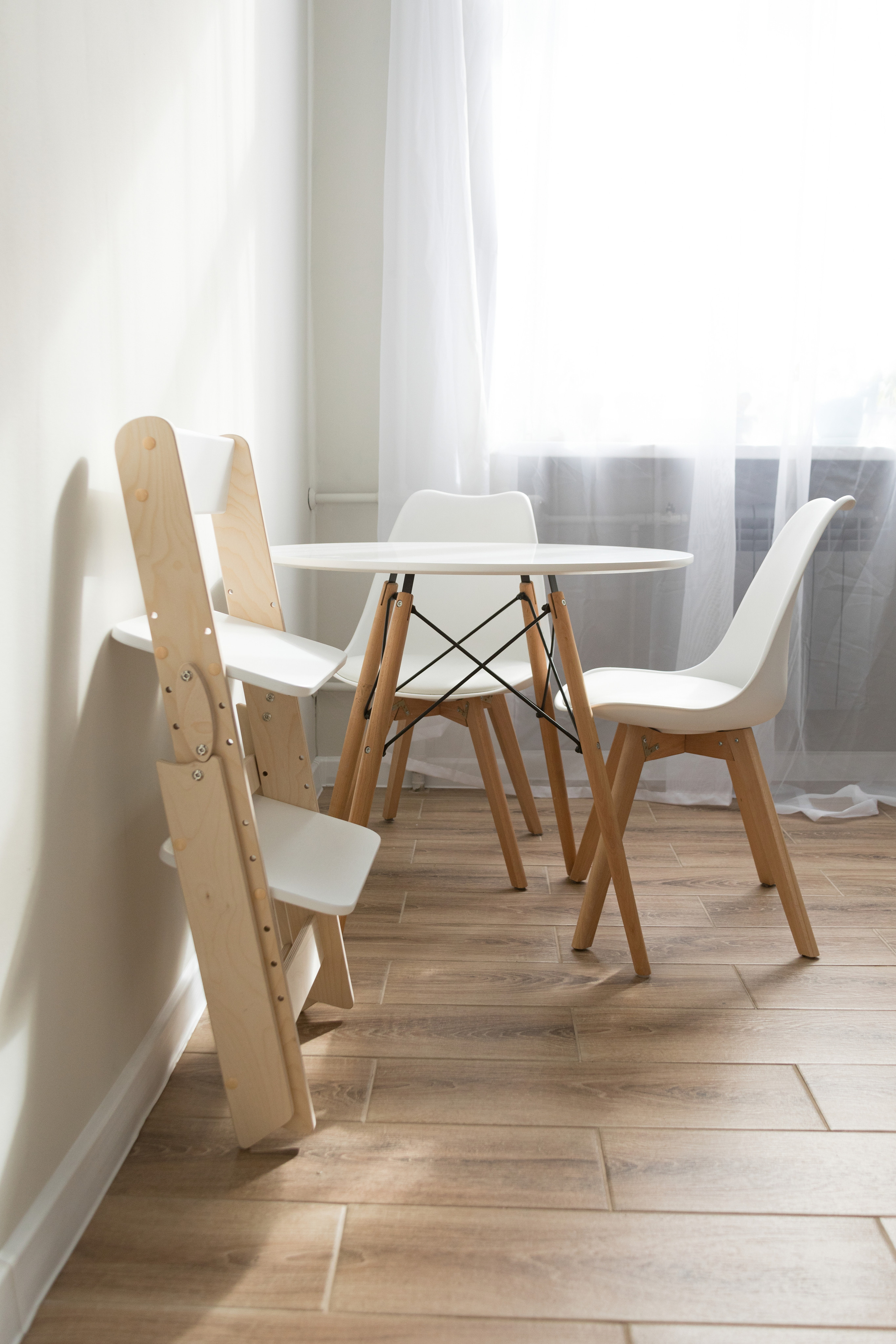 Съемка растущих стульев бренд smart wood toys. Детский и контент фотограф Надя Волкова Санкт-Петербург