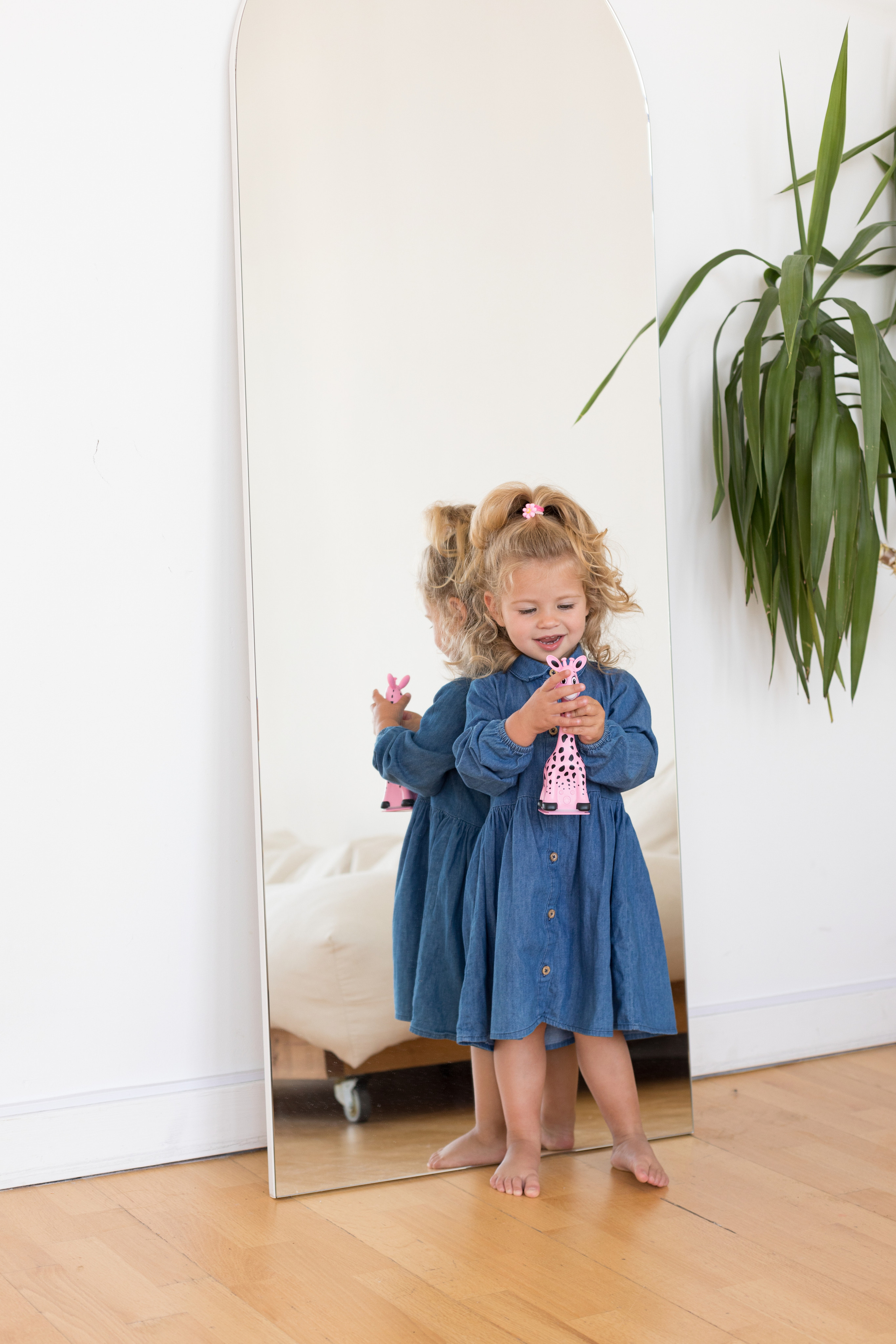 Съемка для детского бренда BERTTOYS. Детский и контент фотограф Надя Волкова Санкт-Петербург