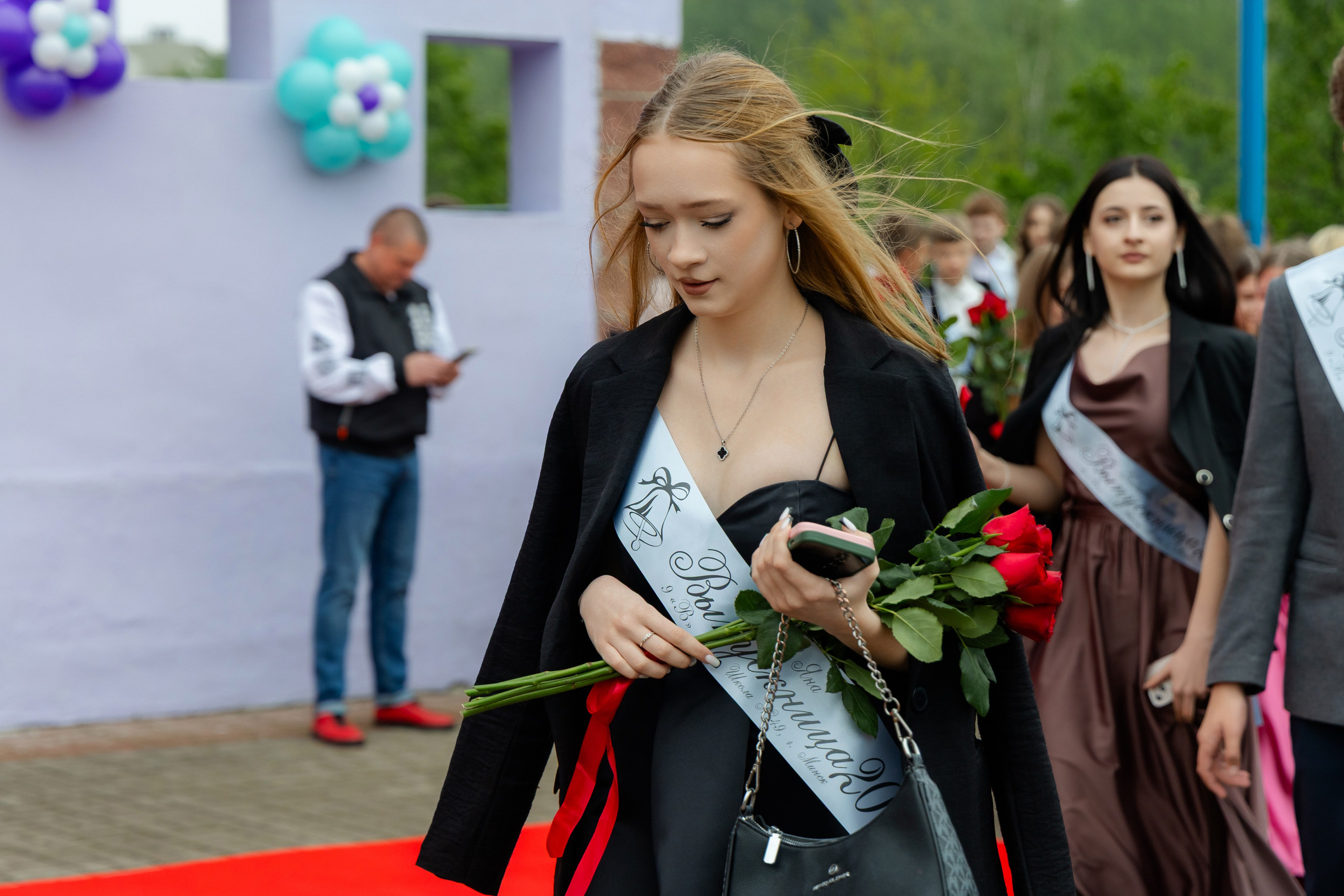 Последний звонок 2025 в Минске. Свадебный фотограф в Минске/Беларуси Сергей Спиридонов