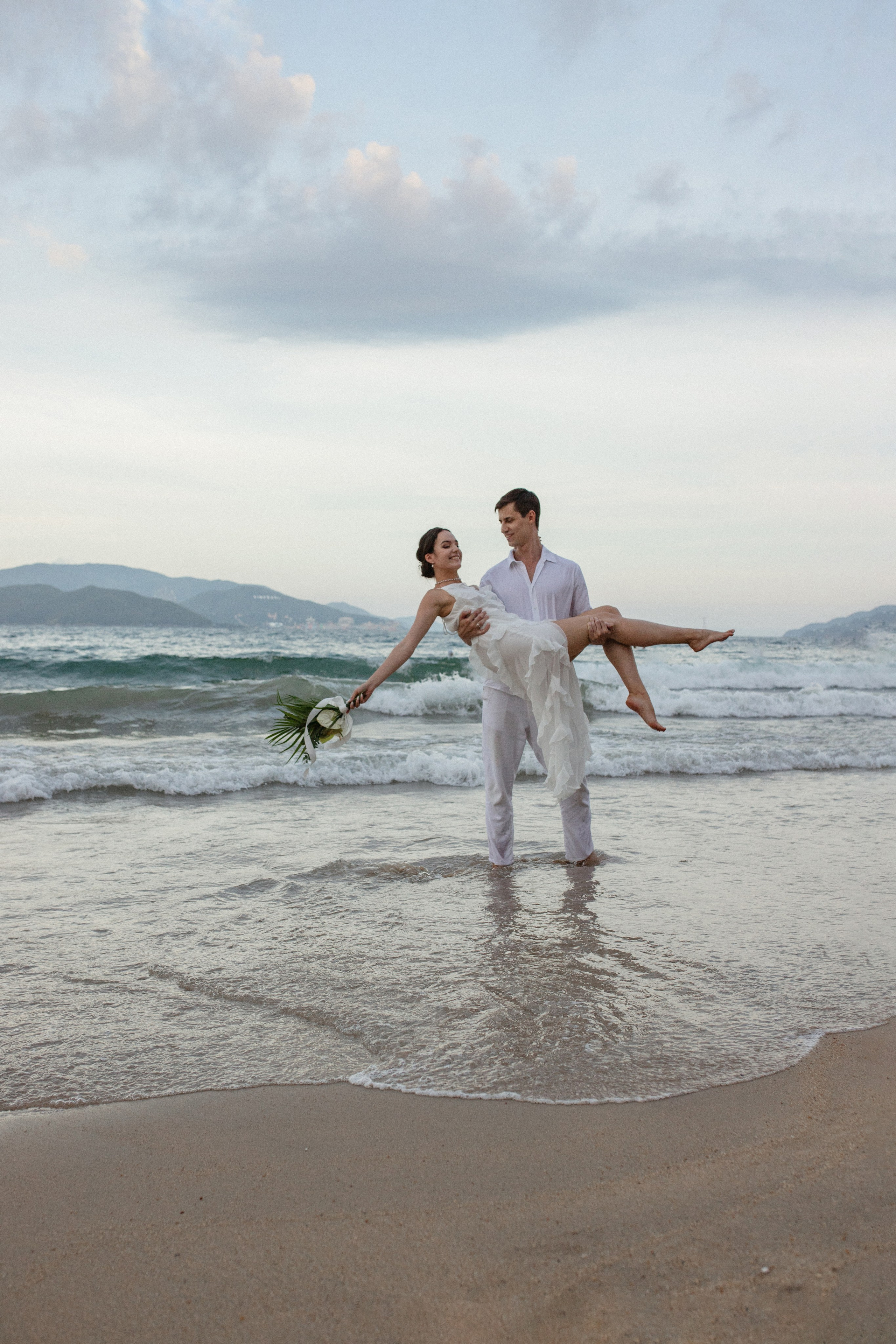 Владислав и Милена у моря. Главная