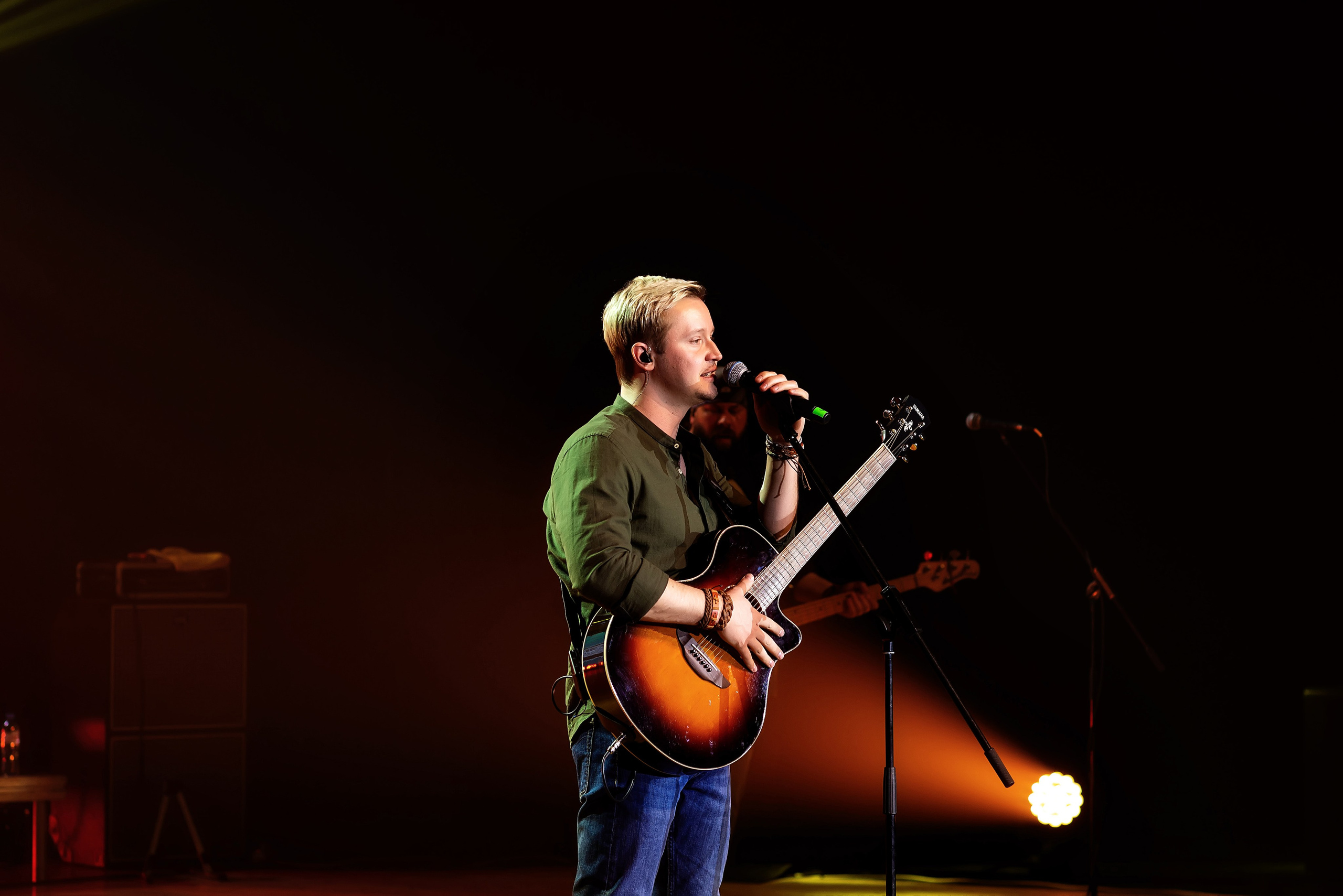 Концерт Пелагеи. Школьный, фэшн фотограф в Тюмени и в России Ирина Королева