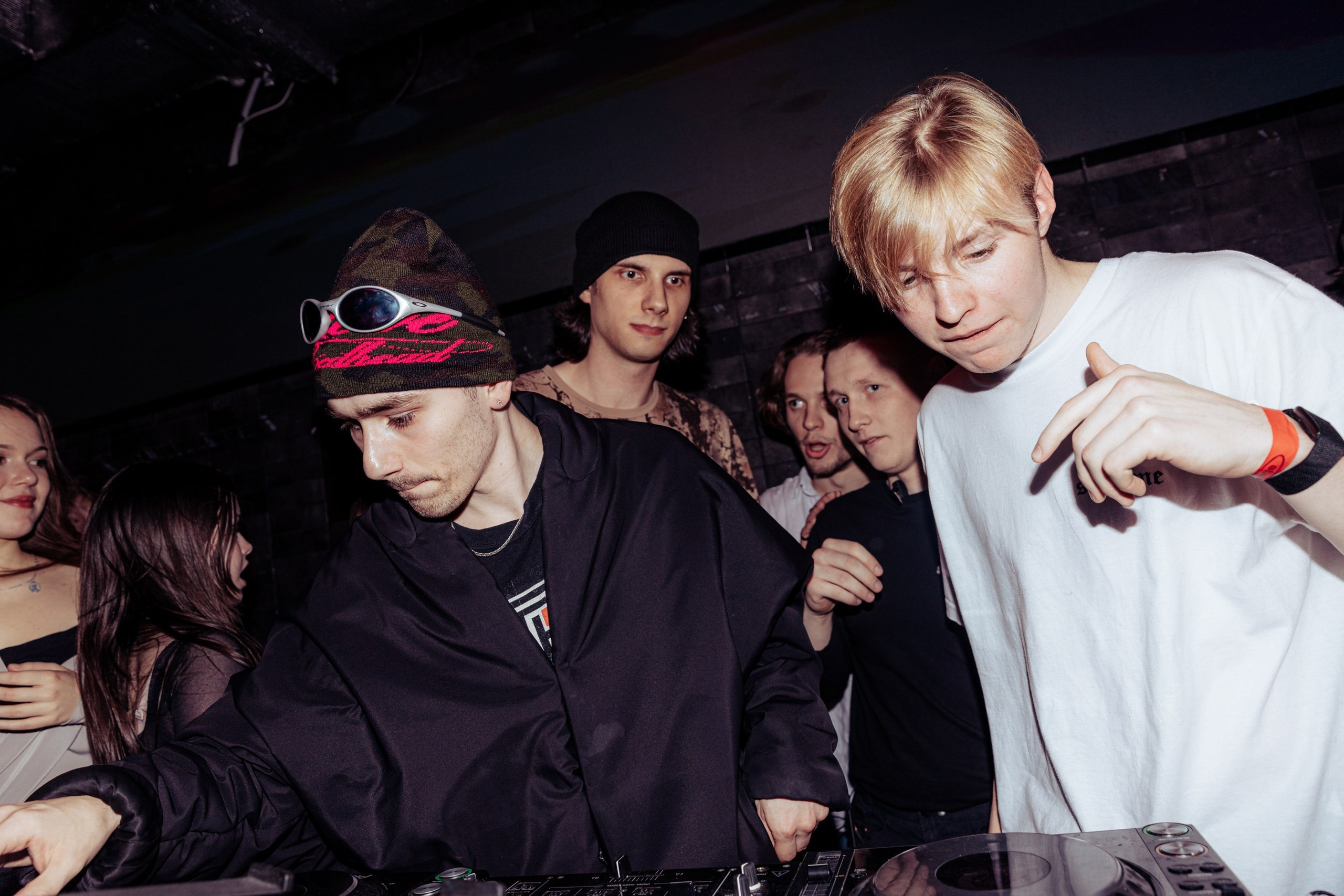 PARTIES. DRIPSTOCK MAG