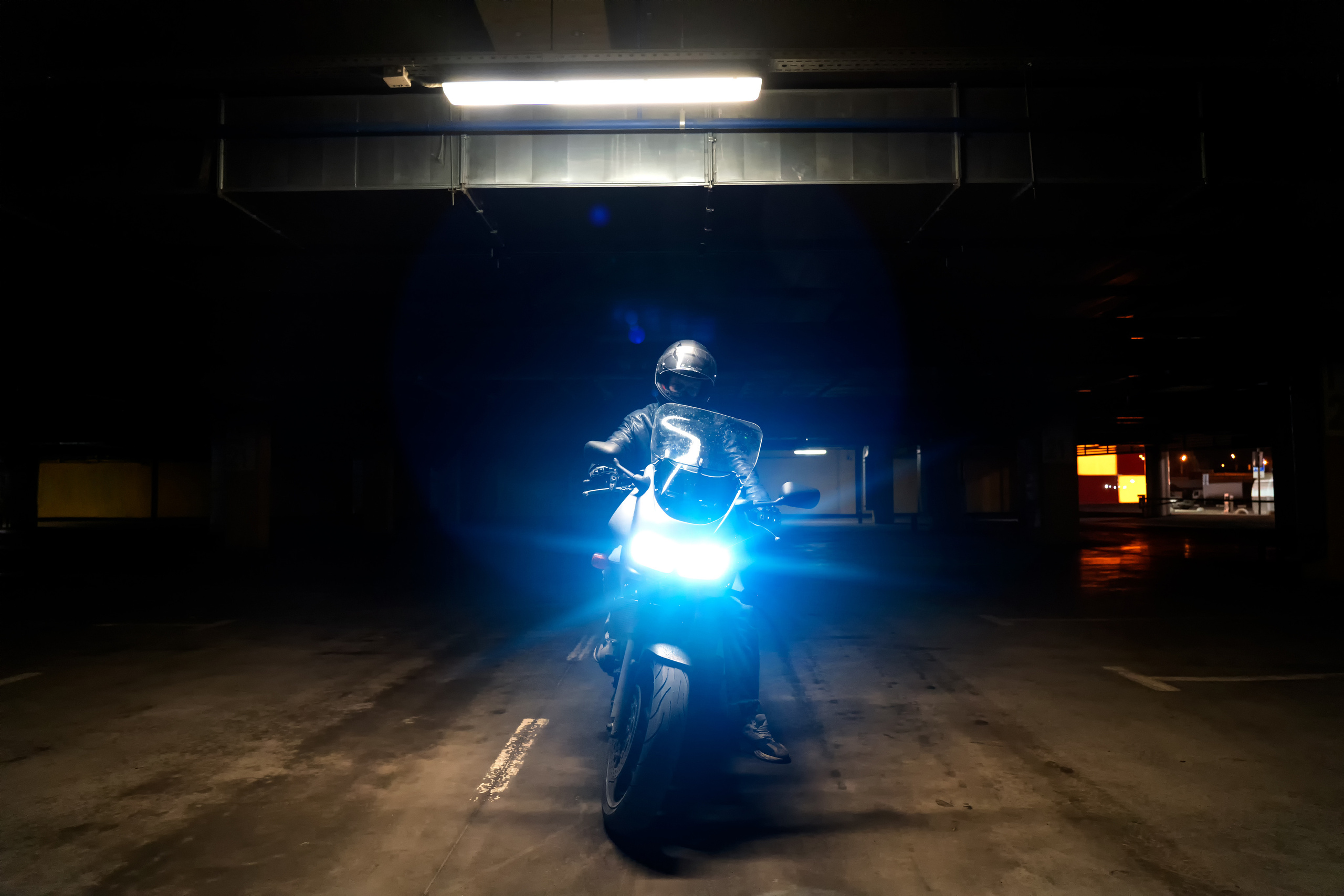 На парковке. Photomantis