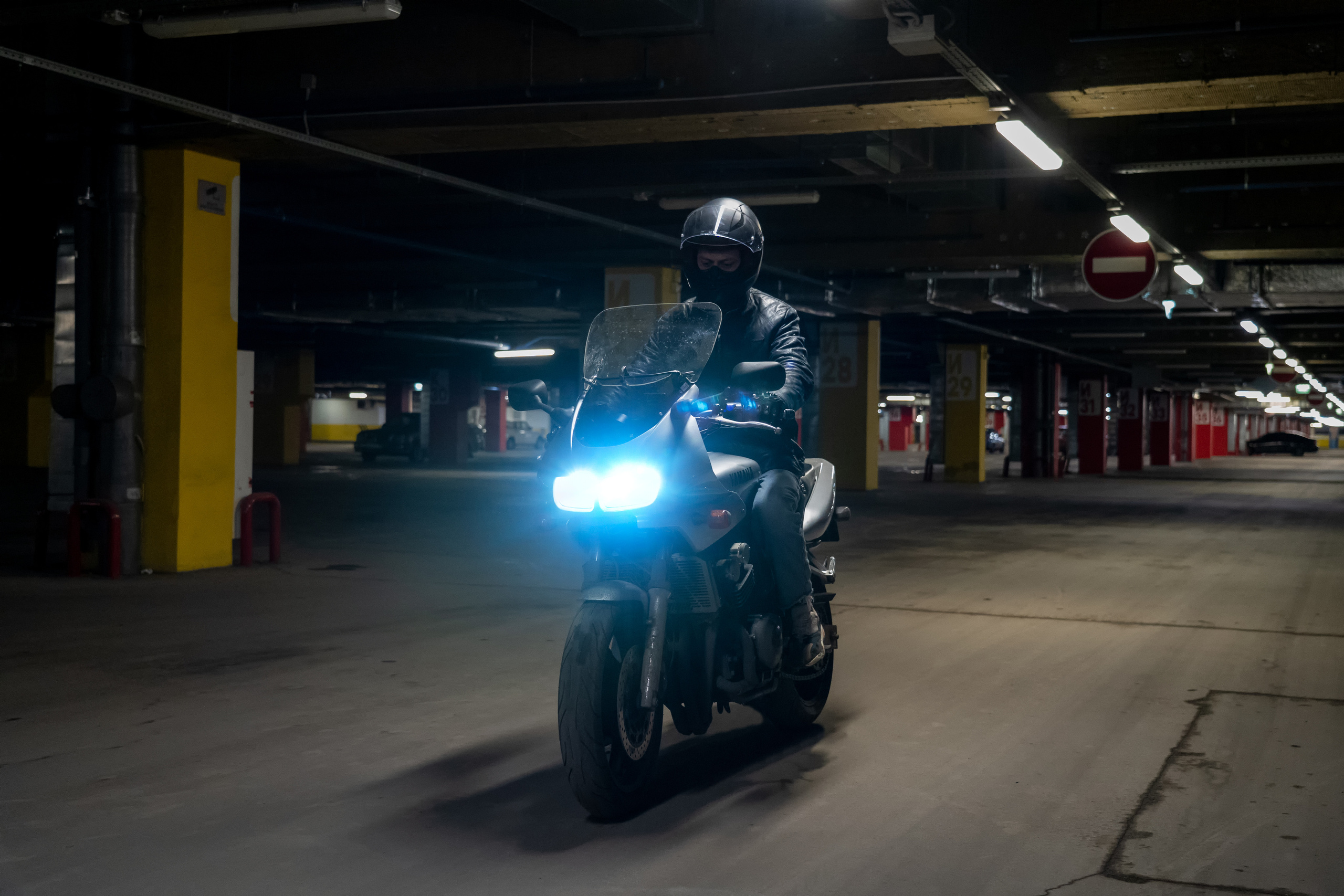 На парковке. Photomantis