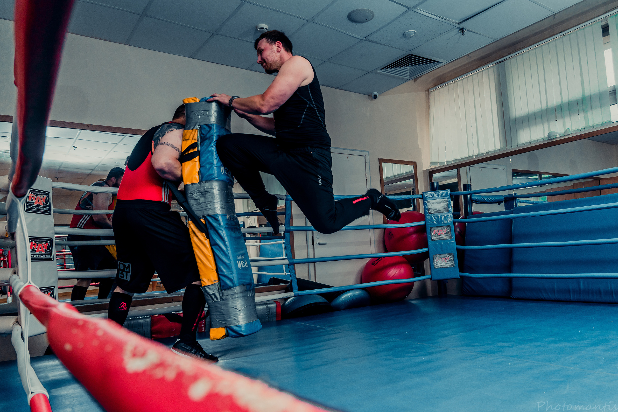 Спортзал. Photomantis