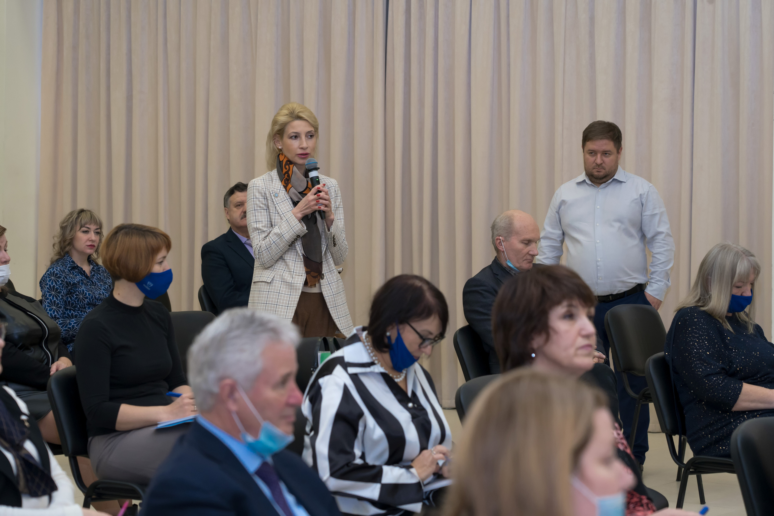 Конференция. Photomantis