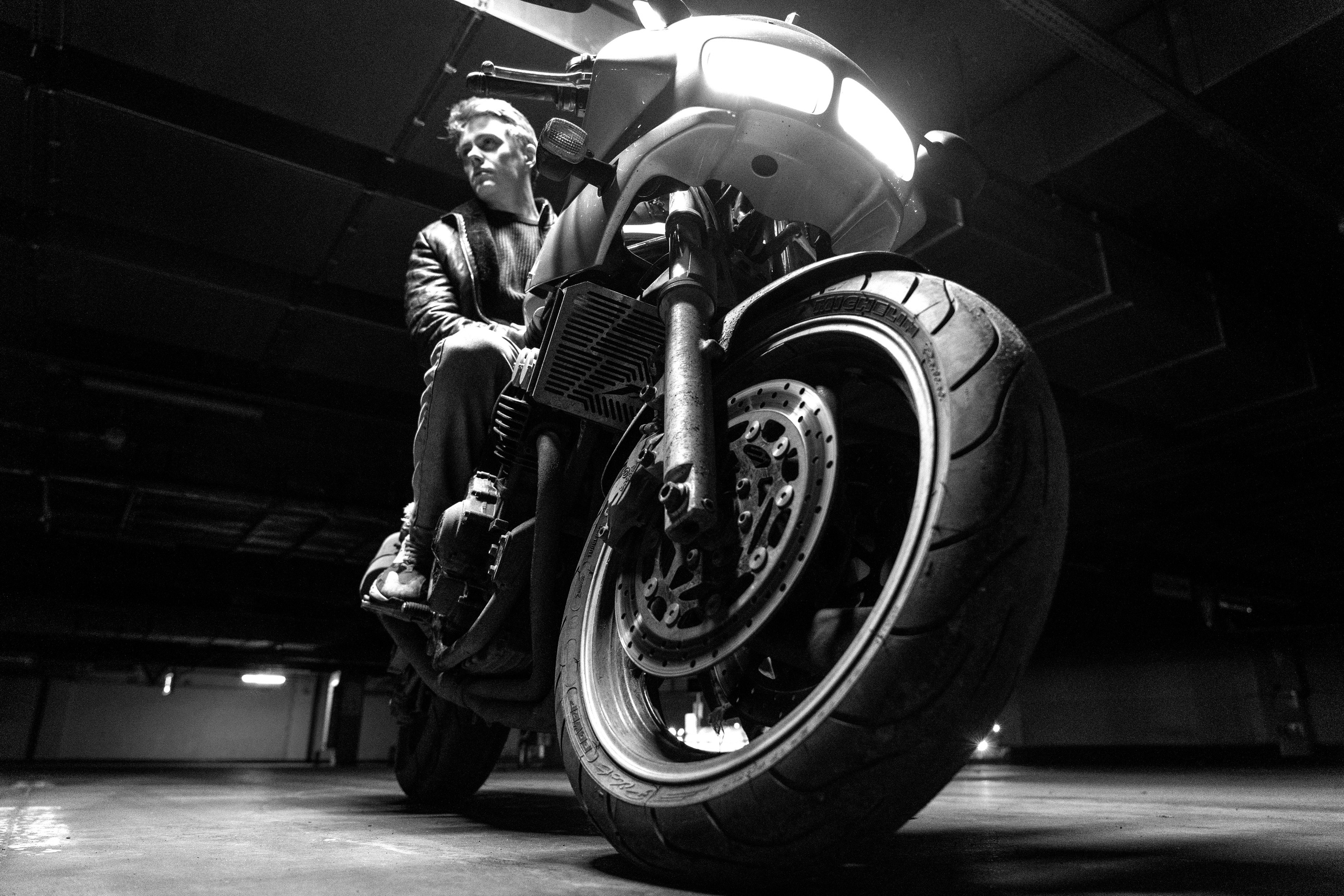 На парковке. Photomantis