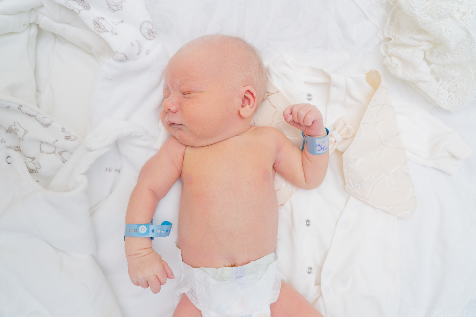 Выписка из роддома. Photomantis