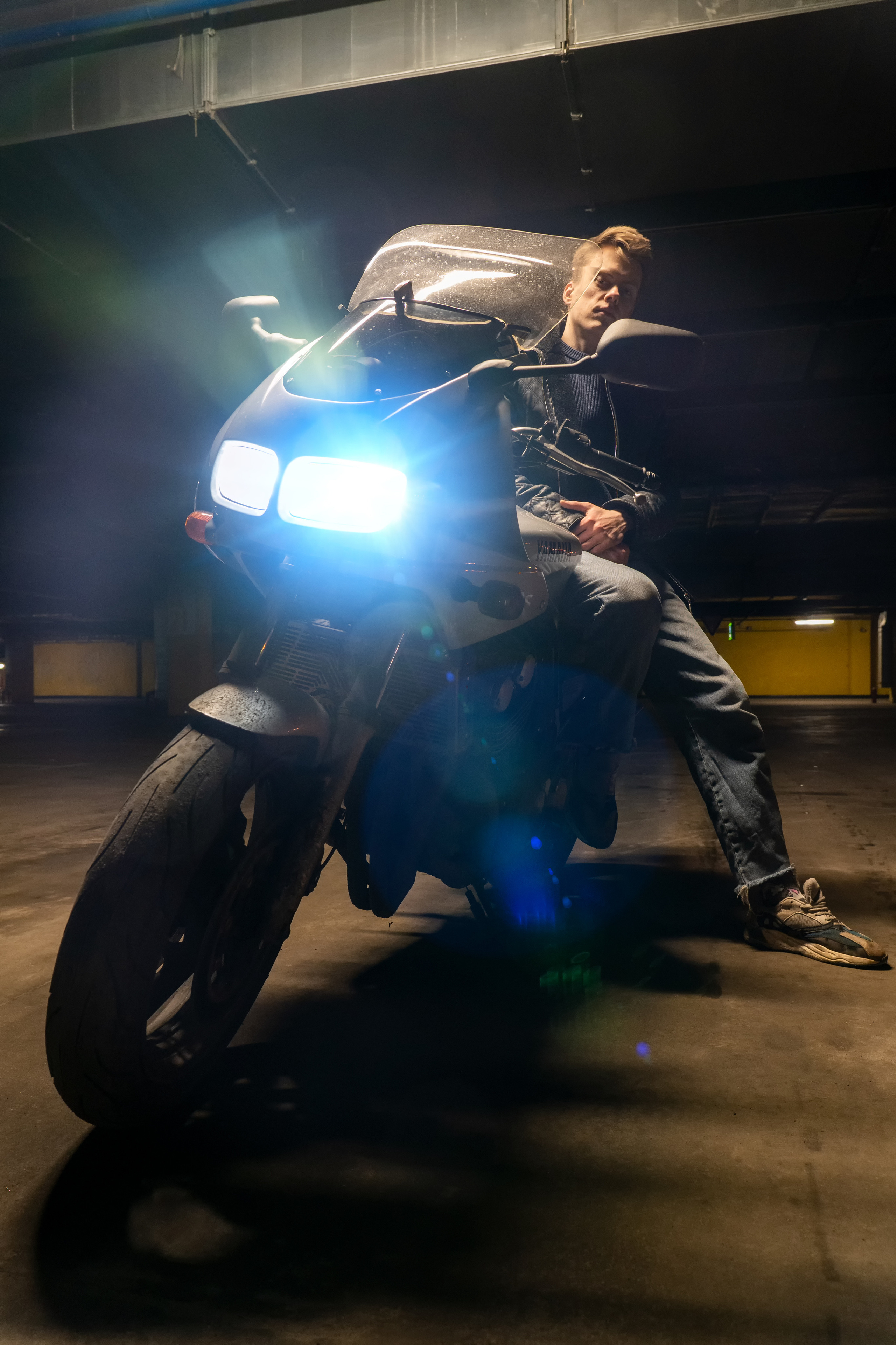 На парковке. Photomantis