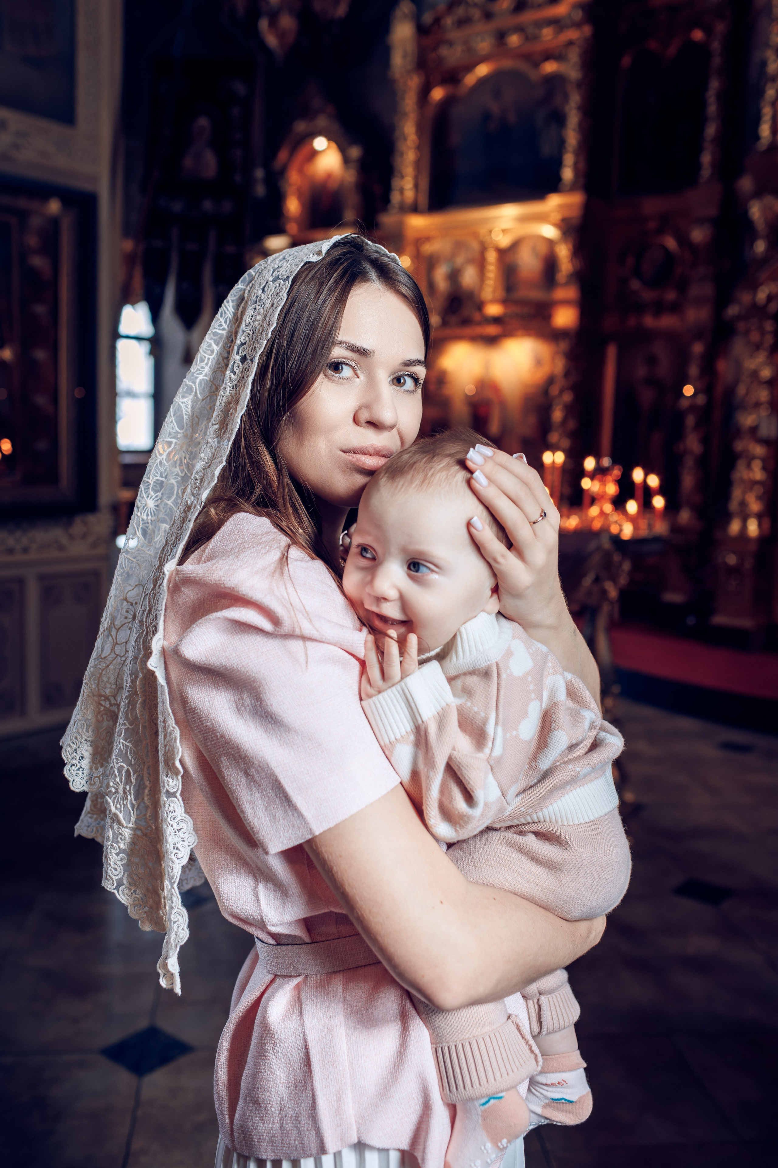 Крещение в Храме Святого Уара Мученика в Вешках. Профессиональный фотограф в Москве и Мо Мария Шантарёва