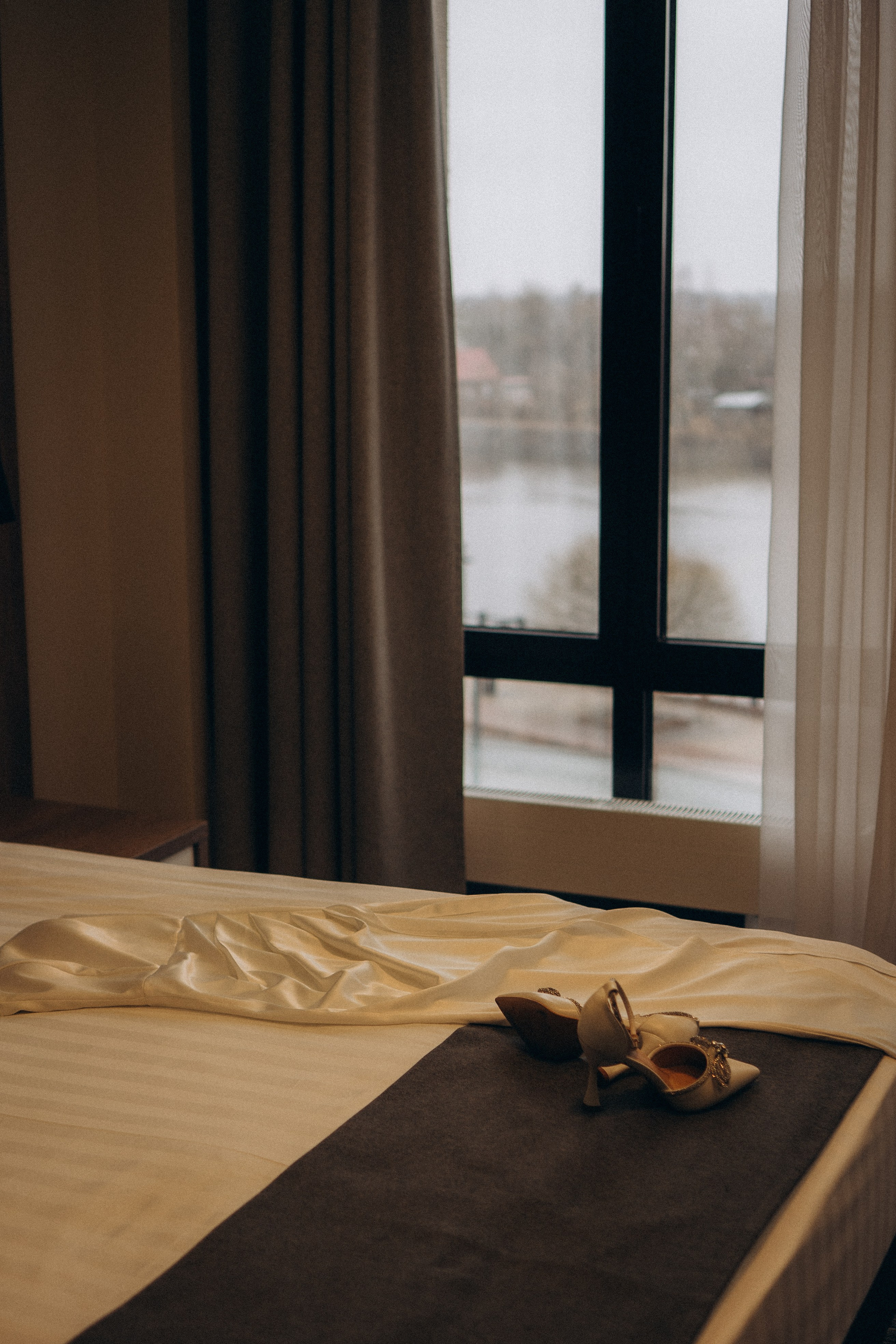 СВАДЕБНАЯ СЬЕМКА СБОРОВ ЖЕНИХА И НЕВЕСТЫ В ОТЕЛЕ И ТАКЖЕ ФОТОСЕССИИЯ В ОТЕЛЕЕ МЕГАПОЛИС БРЯНСК. Профессиональный фотограф, Санкт-Петербург — Виктория Богомолова