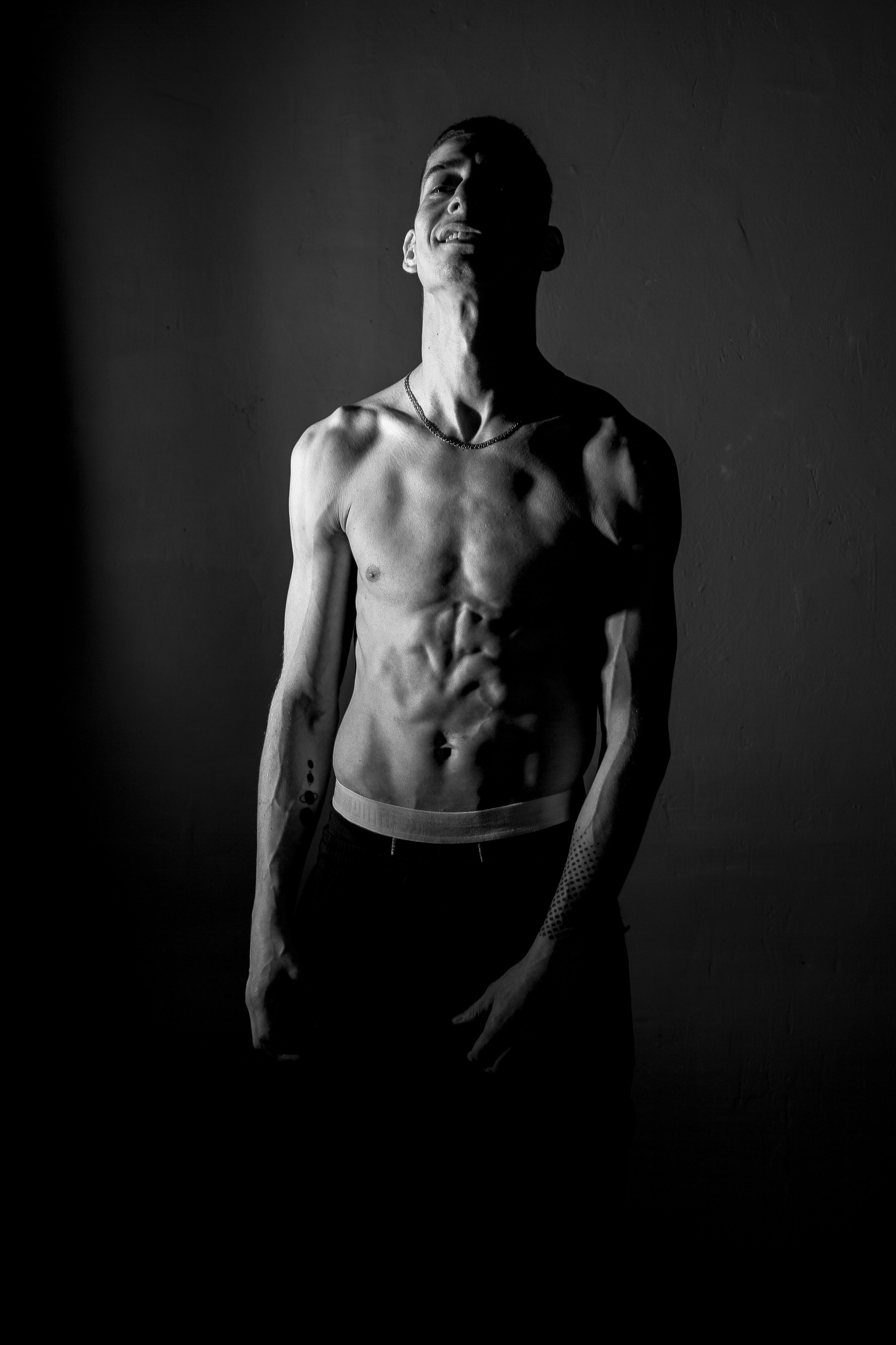 Борислав. Танцор брейкданса. Психолог с фотоаппаратом Зимина Оксана