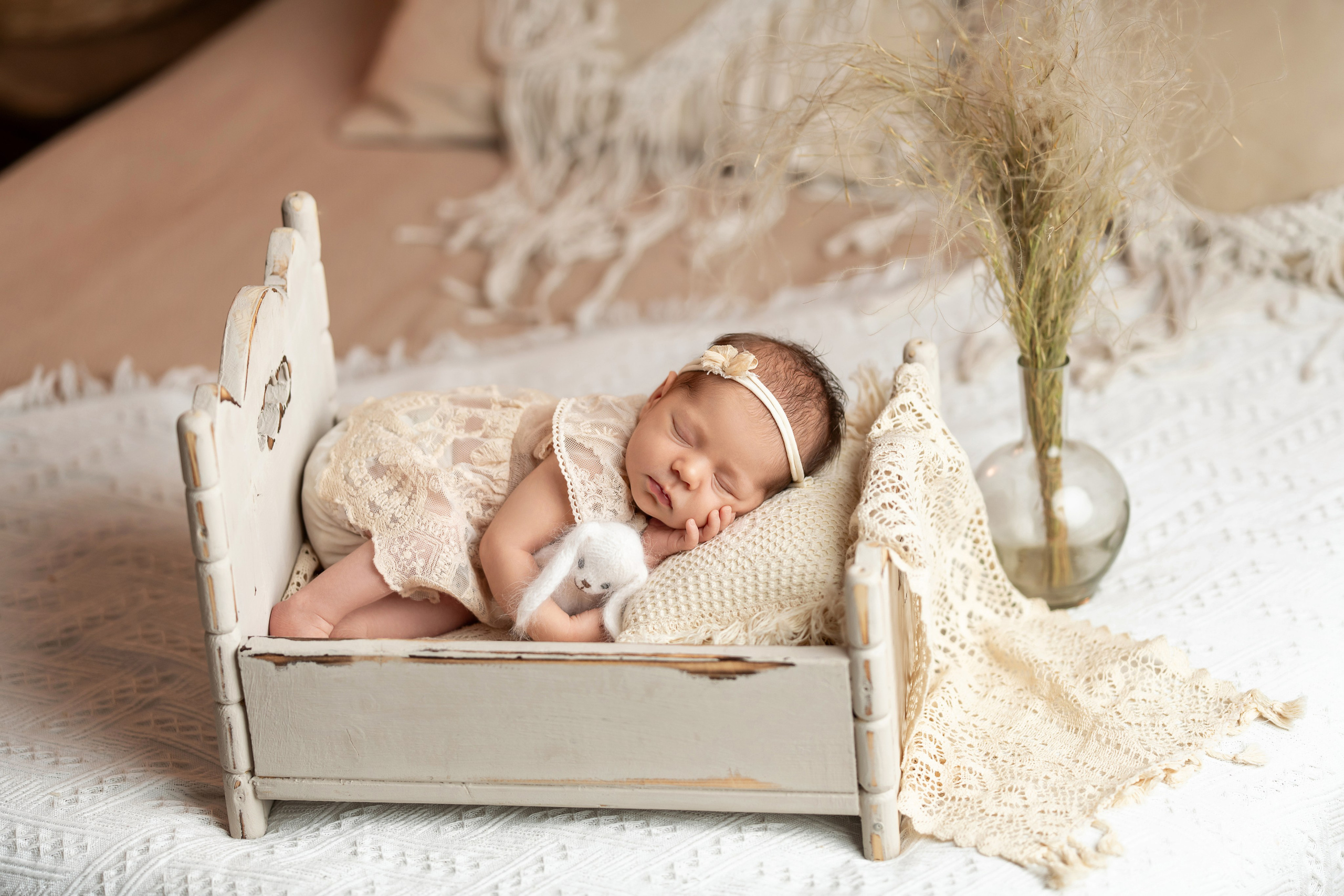 Newborn. Творческая команда Ульяшевы, свадебная и семейная фотография. Кахахста