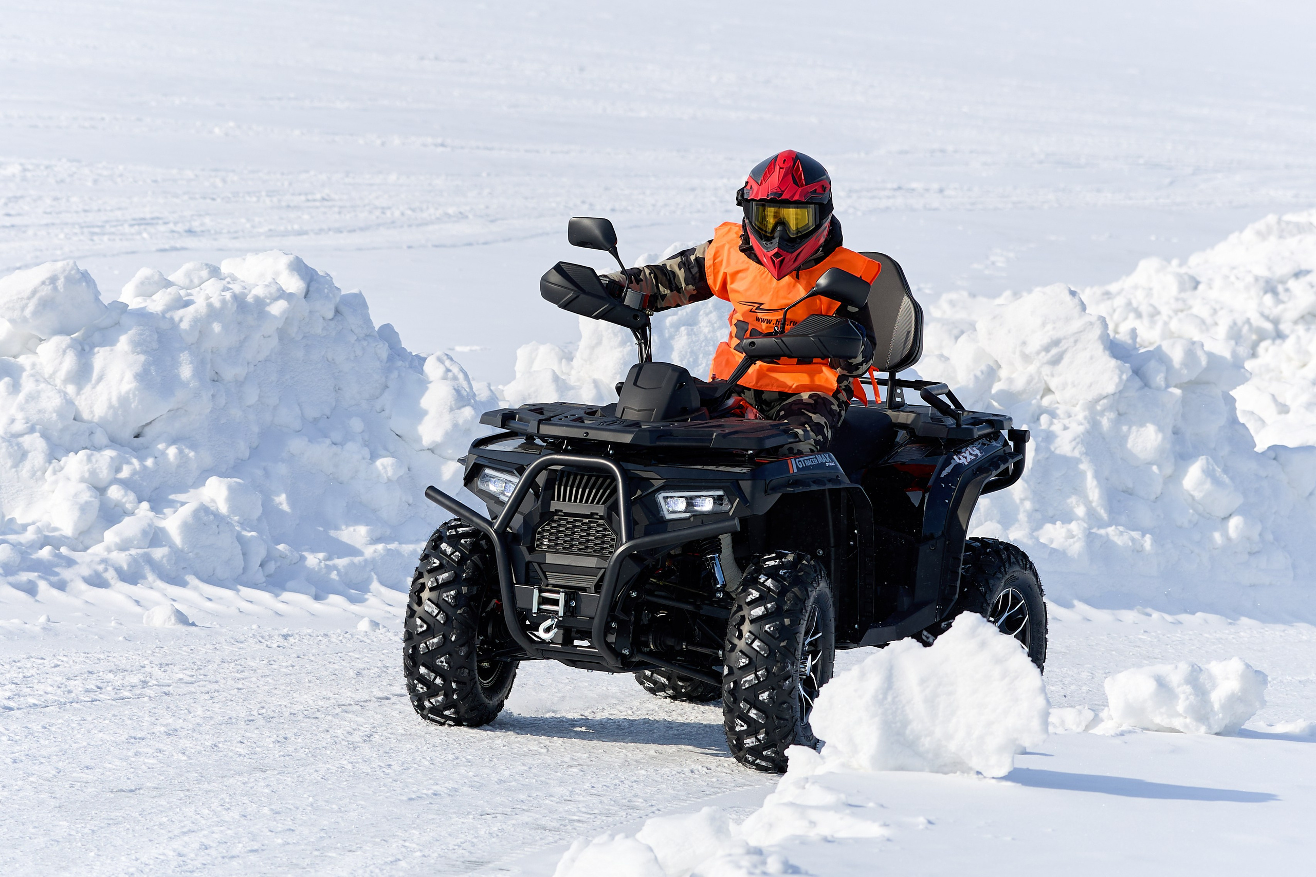 Топим Лёд — 2026. Соревнования на квадроциклах. Фотограф в Новосибирске Алена Скокова