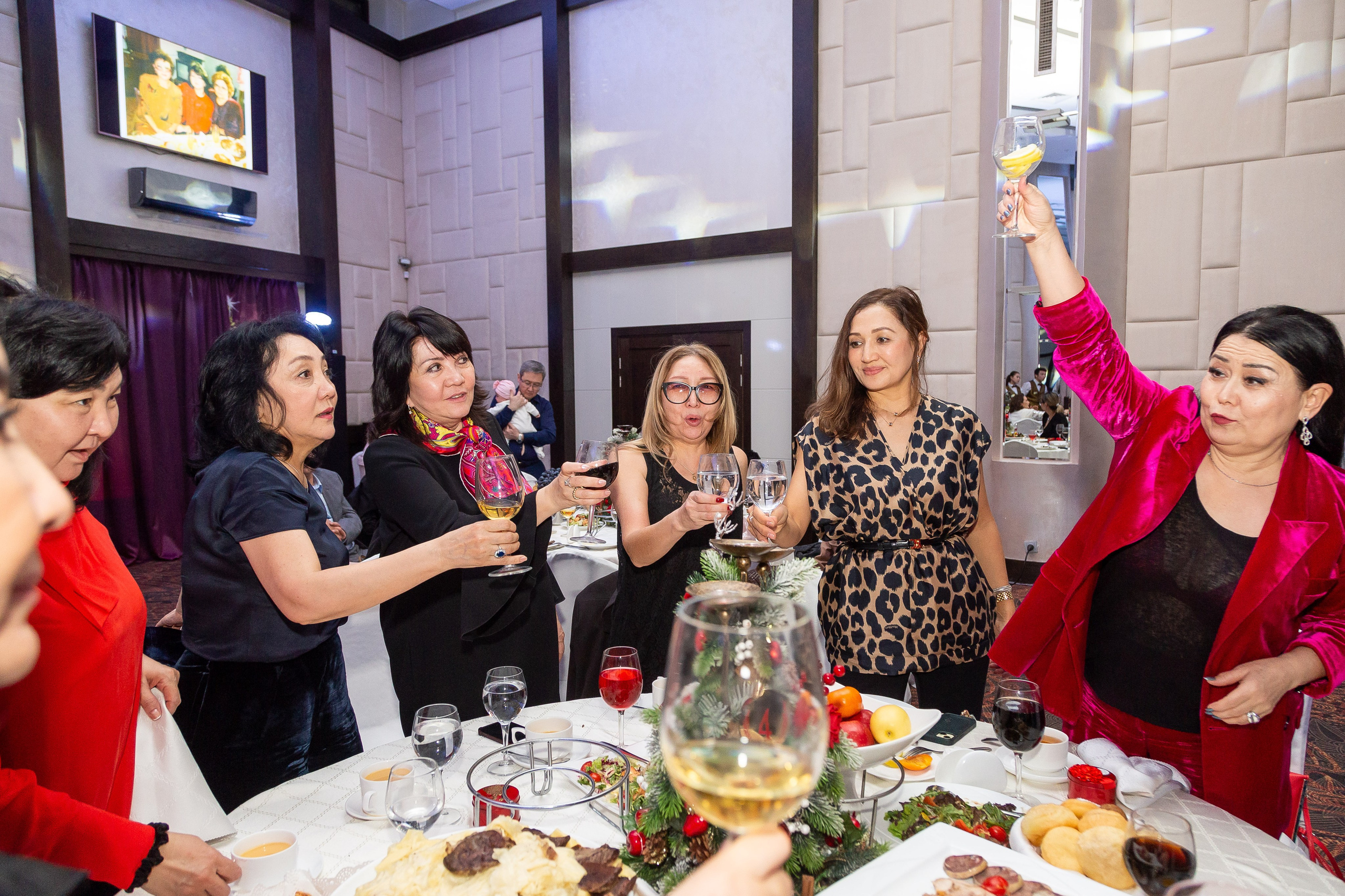 Айша Юбилей 80 лет. Свадебный фотограф в Алматы Айгерим Верба