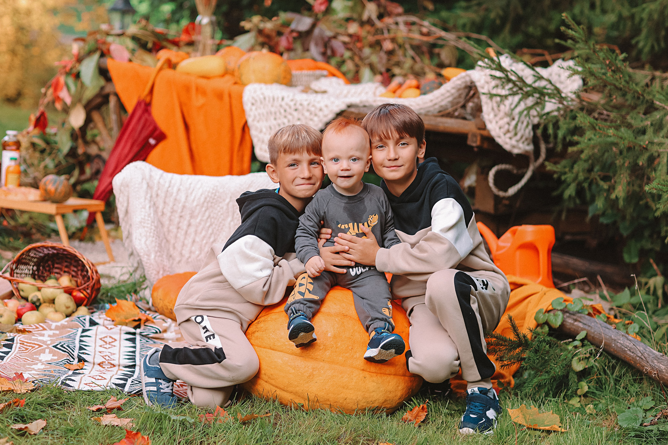 Тыквы. Семейный фотограф Тюмень, фотограф на роды Салмина Мария