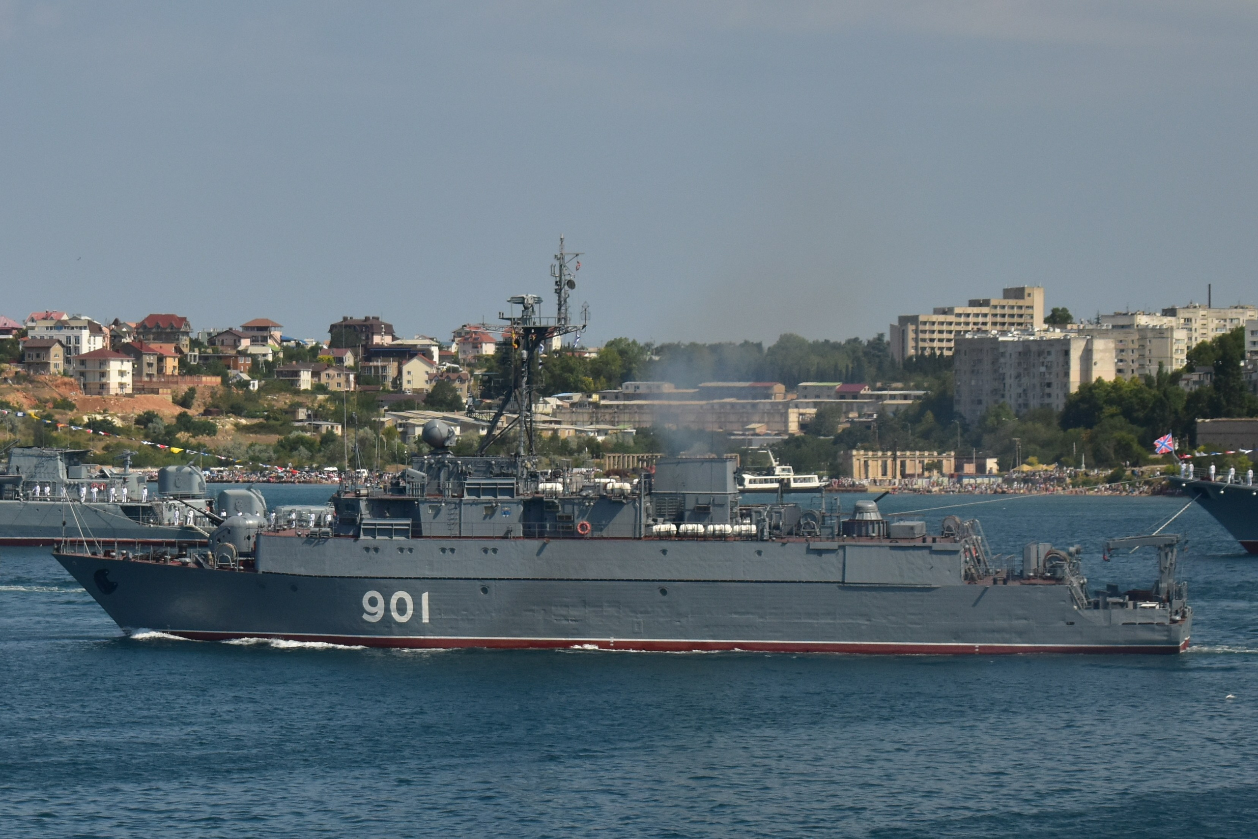 Парад ВМФ. Фотограф-ретушер в Крыму Юля Лобурец