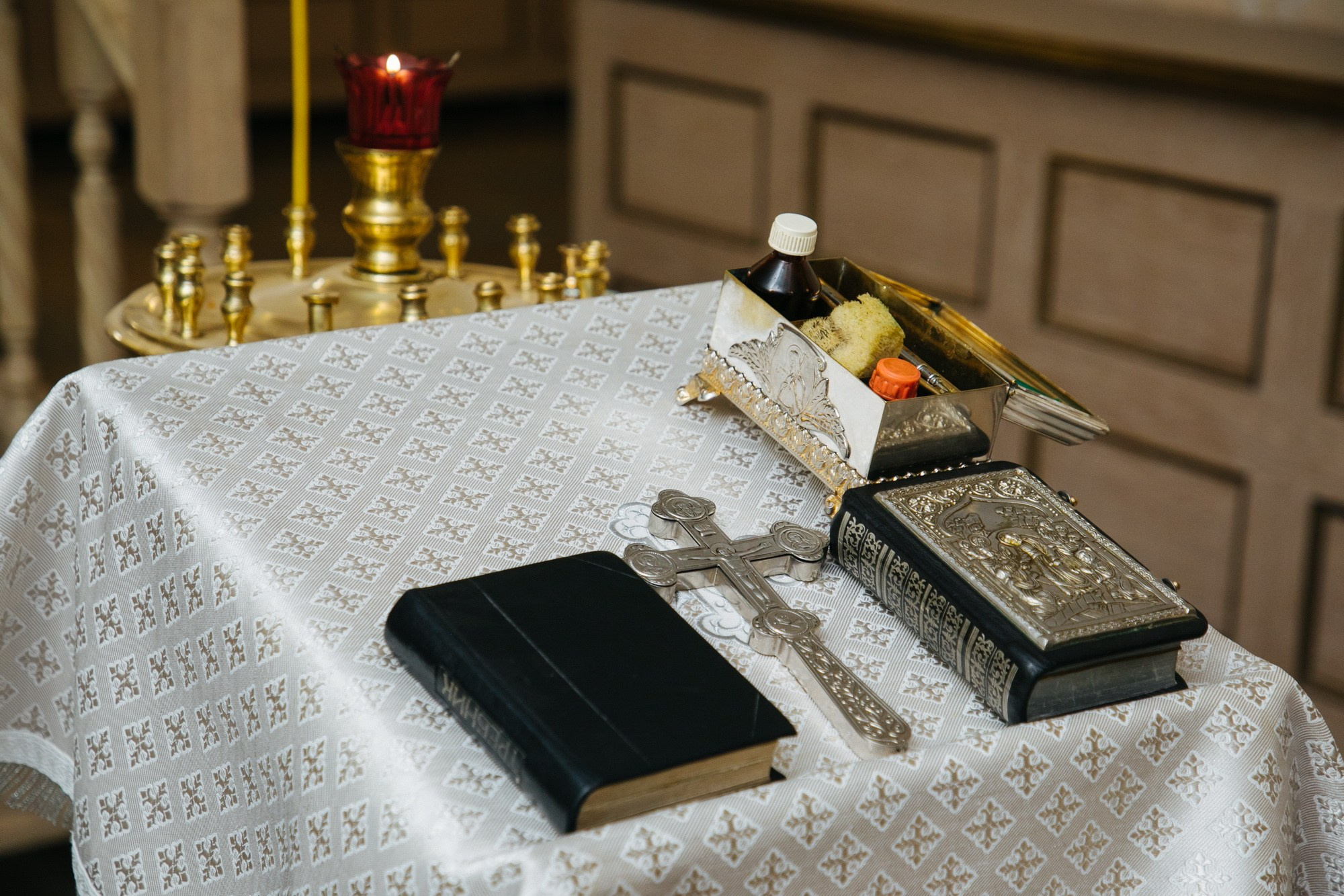 Крещение Троицкий собор Александро Невской лавры. Фотограф на крещение в Санкт Петербурге