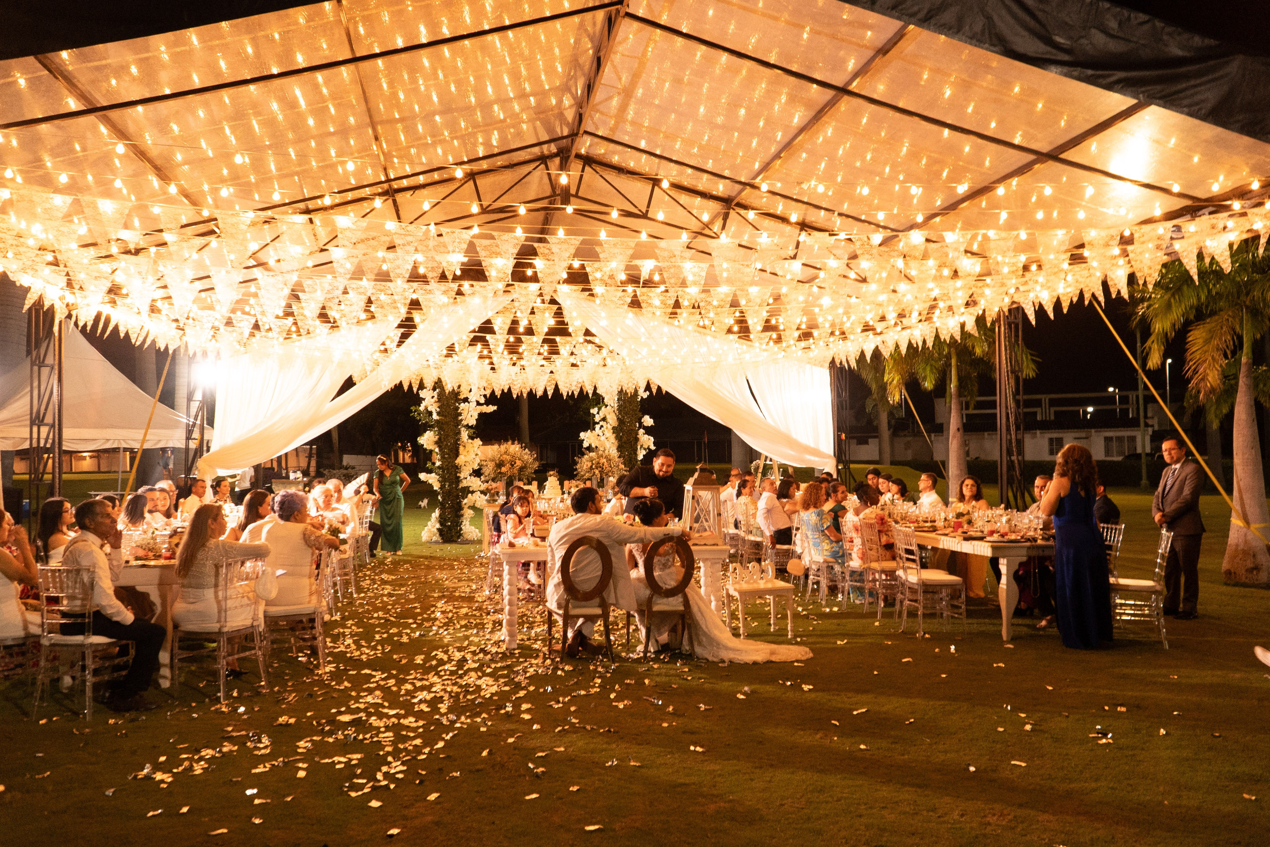 Carola & Gerson. Wedding Photographer in Barcelona and Medellin