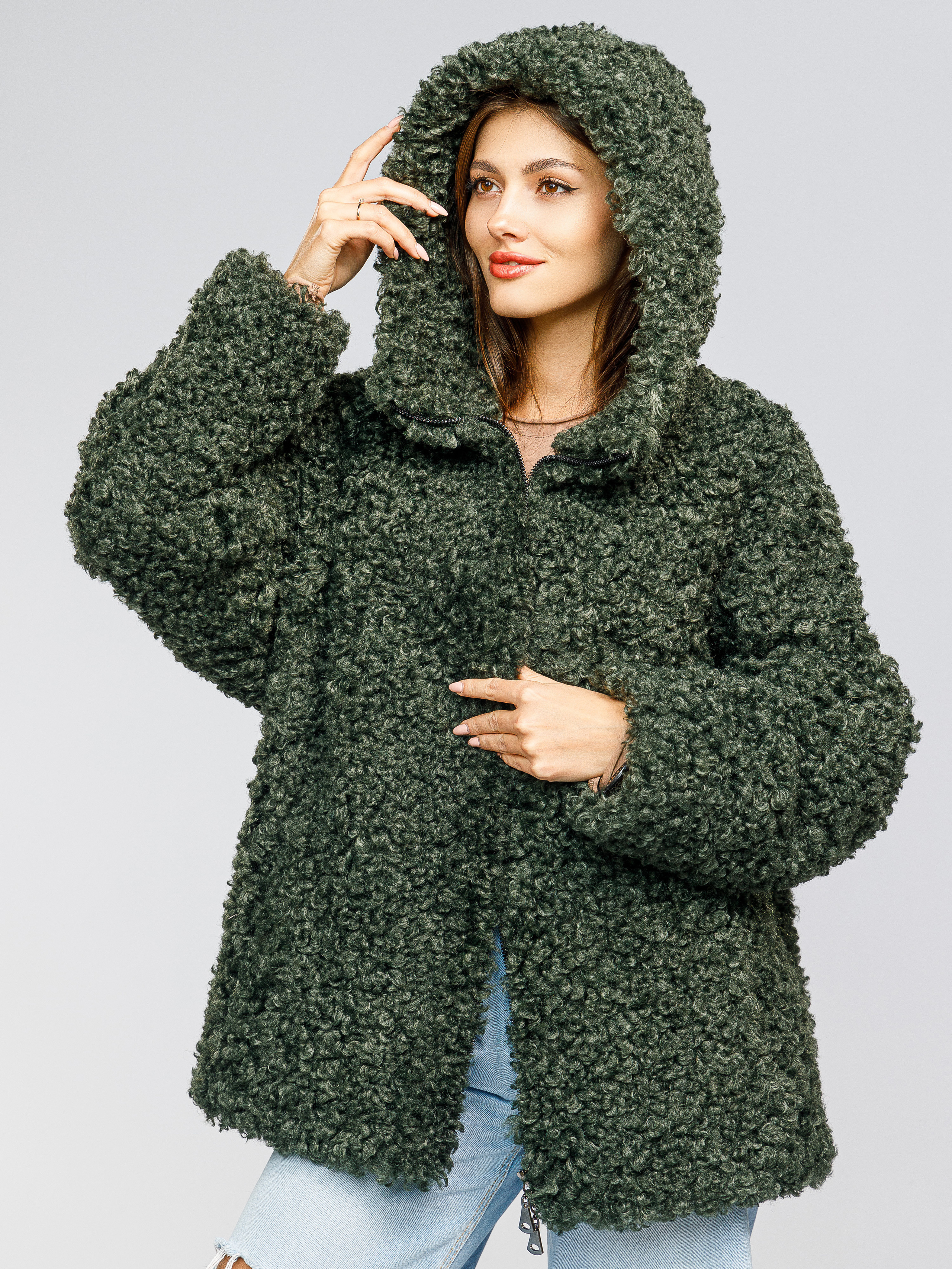 Фотосъемка шуб для маркетплейсов. Алексей Темнов — фотограф в Пятигорске