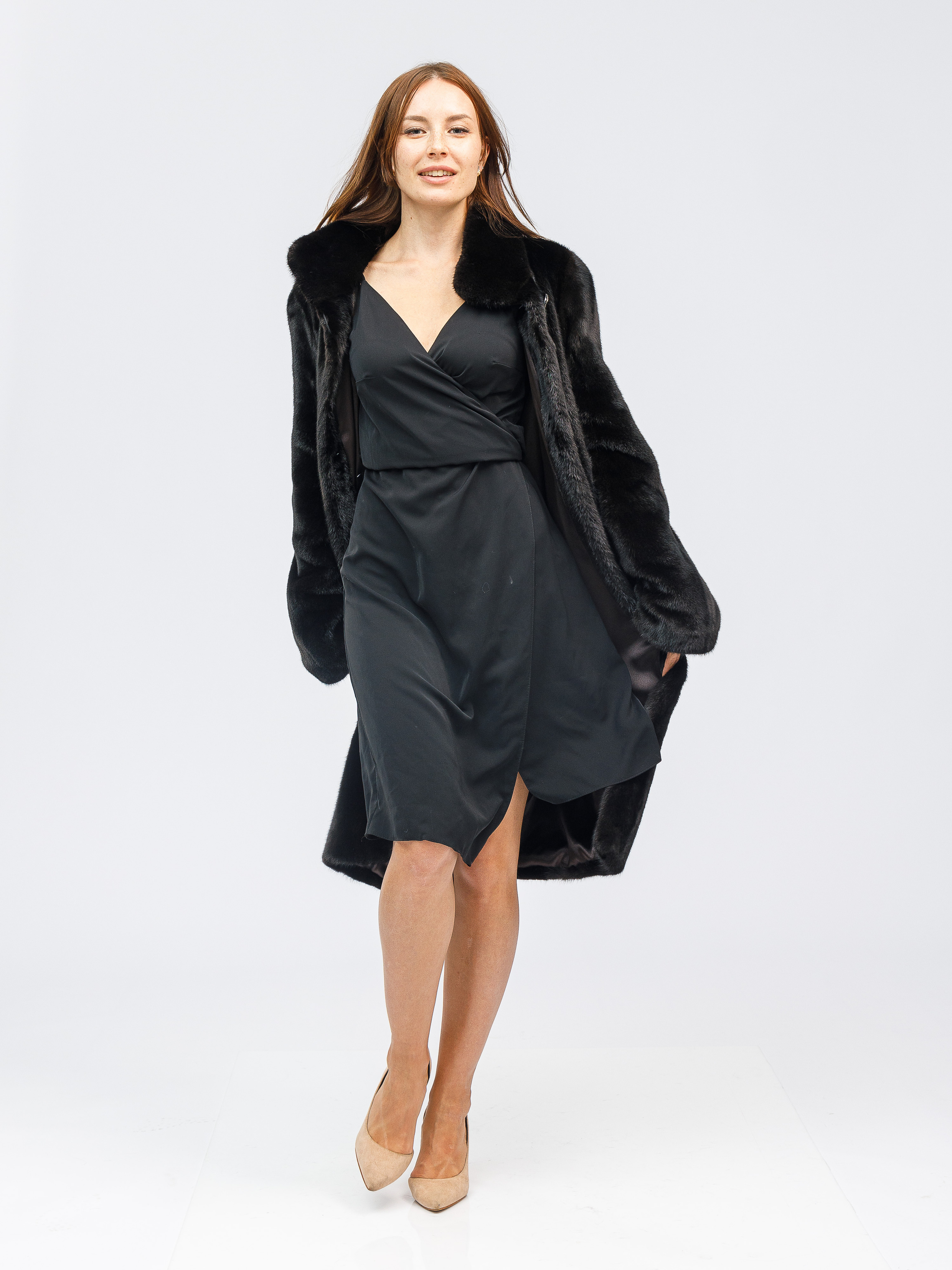 Фотосъемка шуб для маркетплейсов. Алексей Темнов — фотограф в Пятигорске