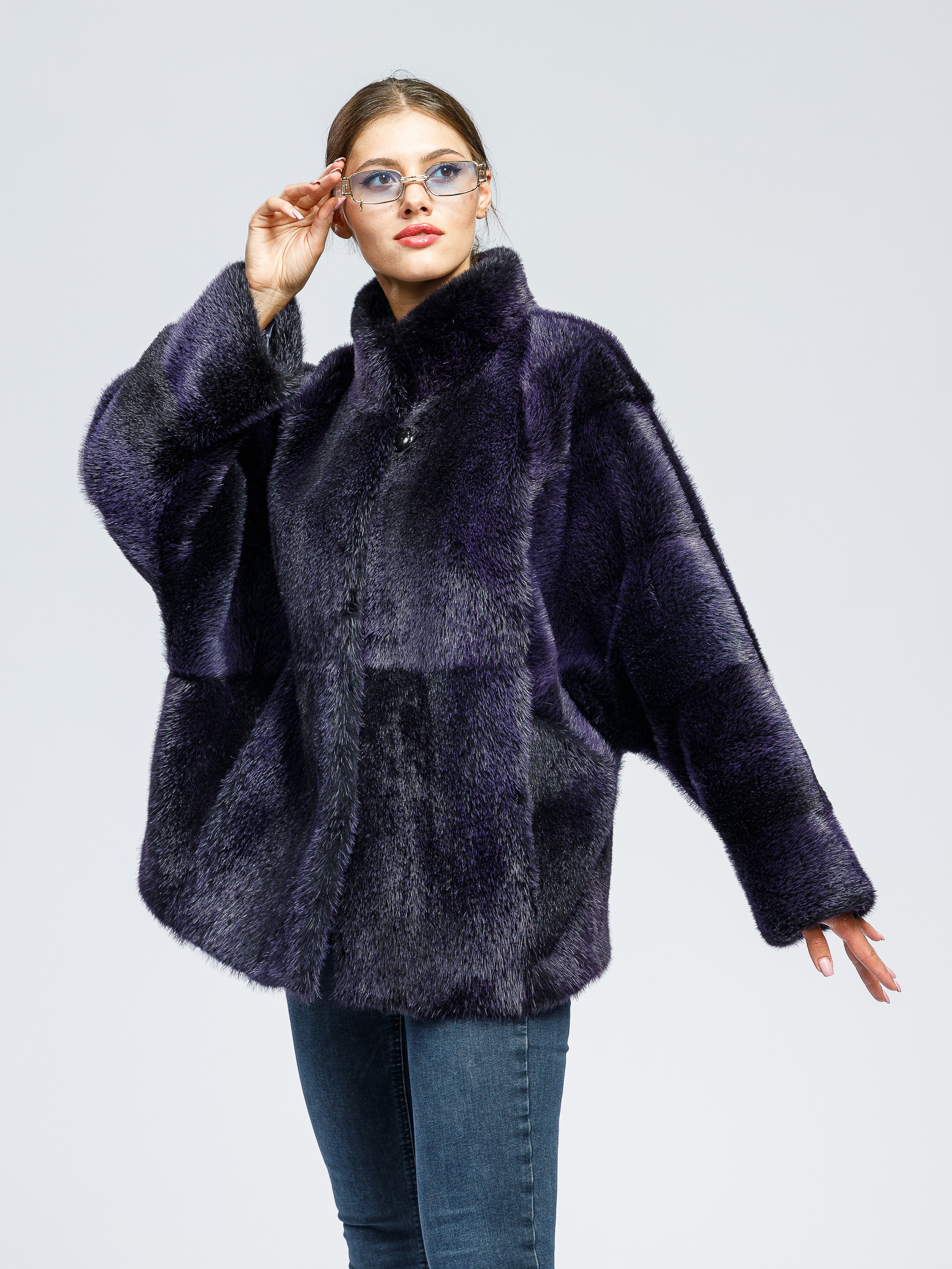 Фотосъемка шуб для маркетплейсов. Алексей Темнов — фотограф в Пятигорске