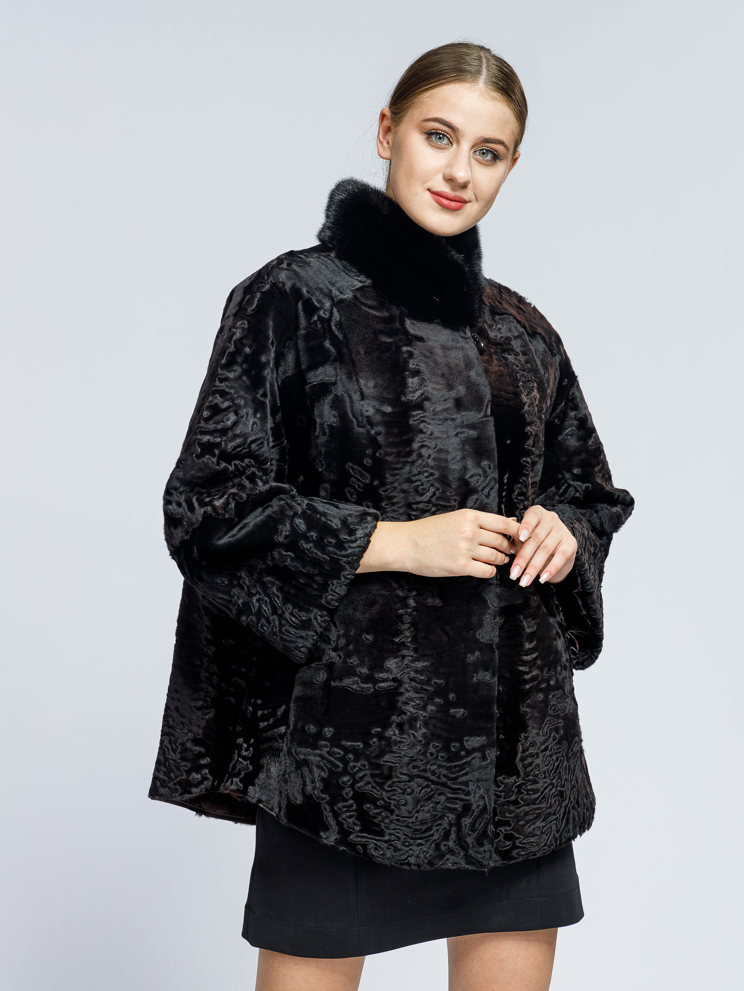 Фотосъемка шуб для маркетплейсов. Алексей Темнов — фотограф в Пятигорске