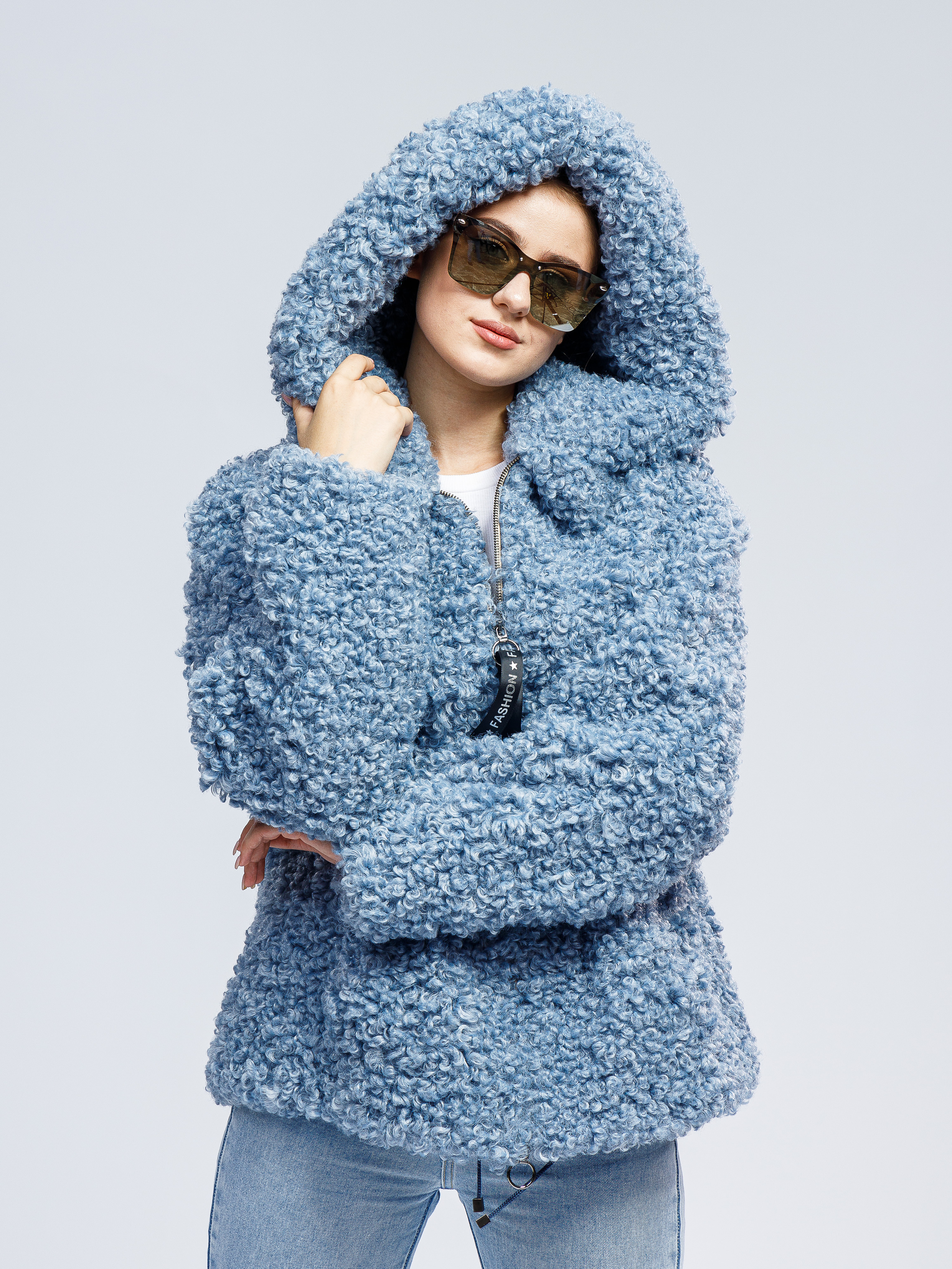 Фотосъемка шуб для маркетплейсов. Алексей Темнов — фотограф в Пятигорске