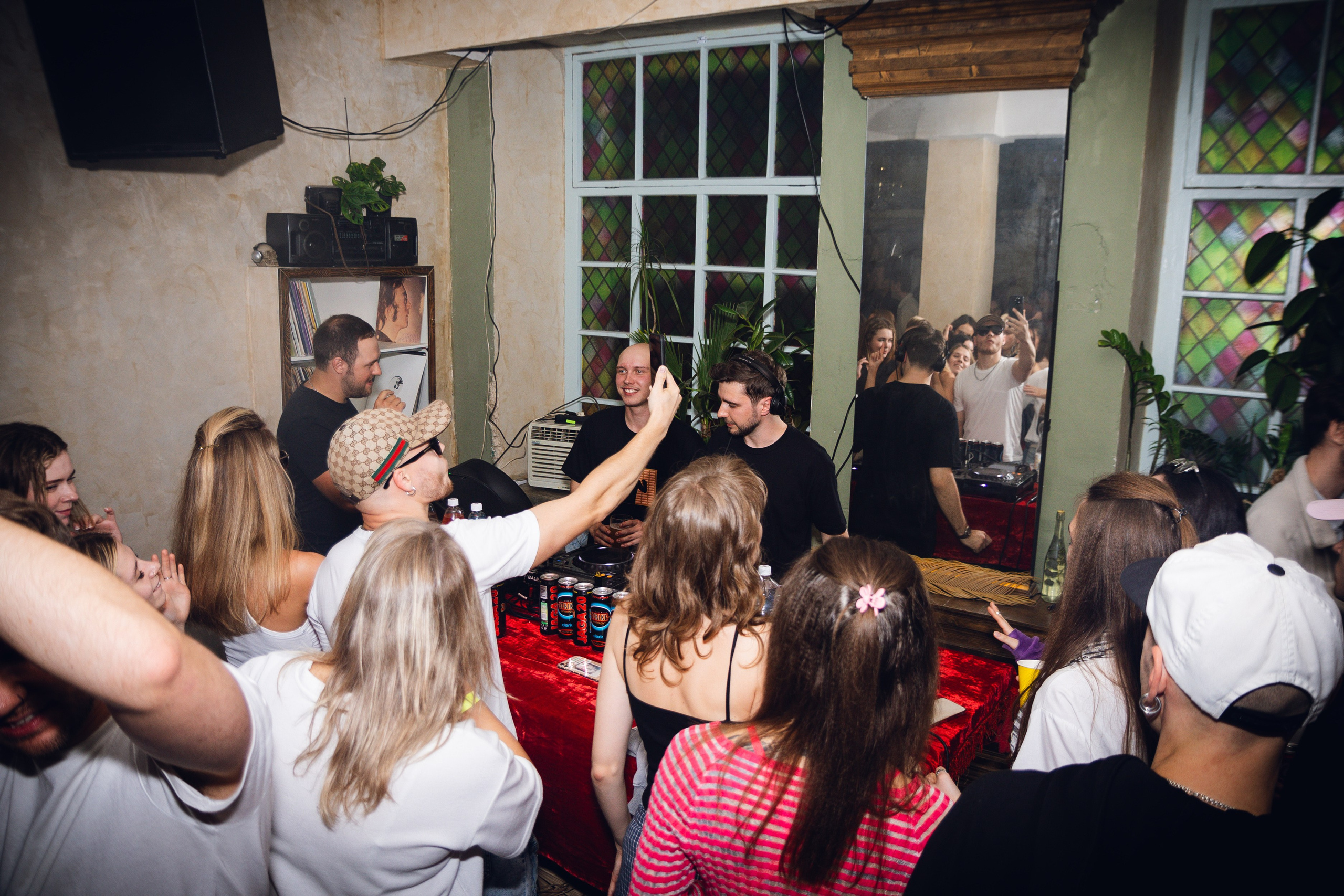 Тусовки. Фотограф Егор Огородов