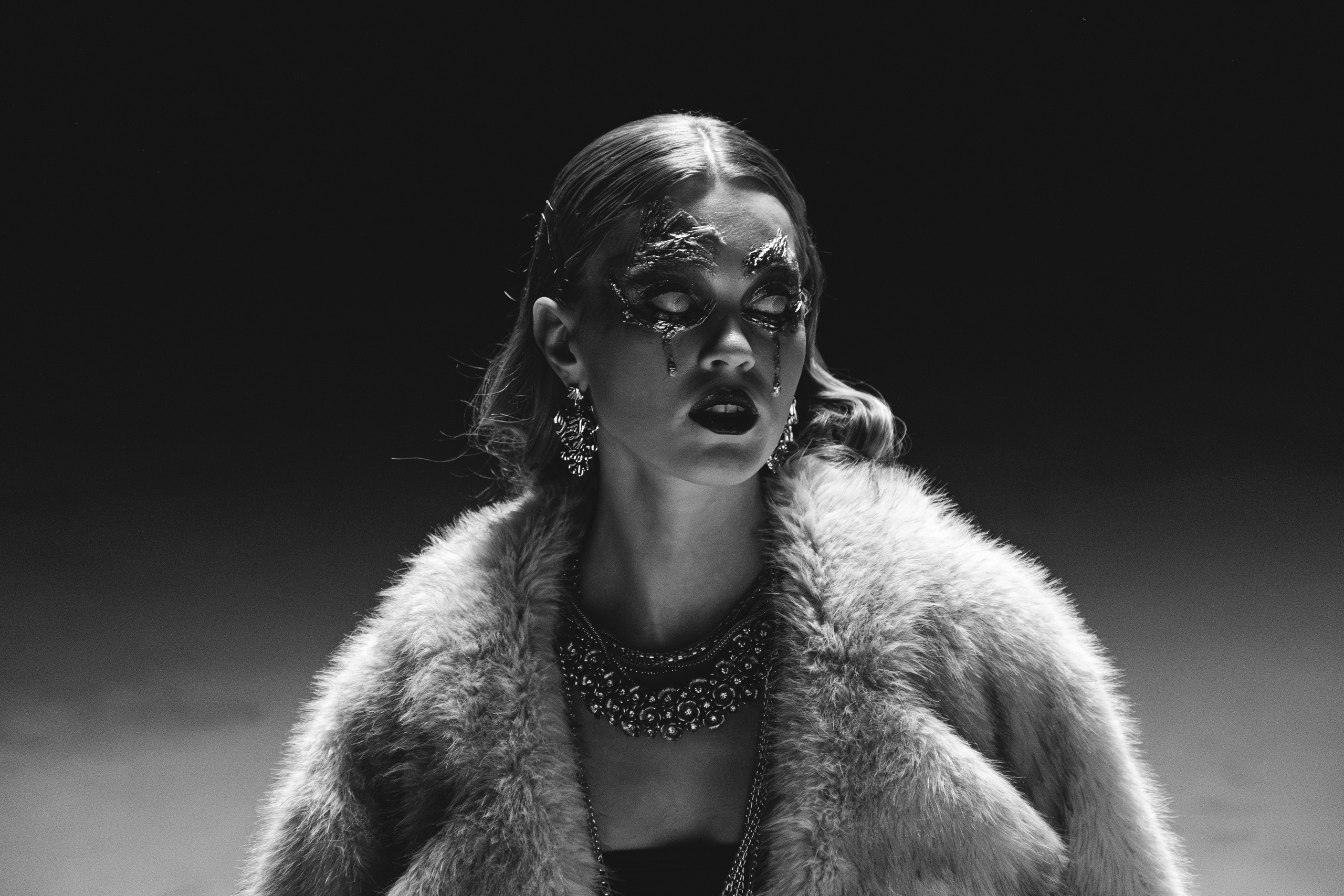 Бэкстеджи. Фотограф Егор Огородов