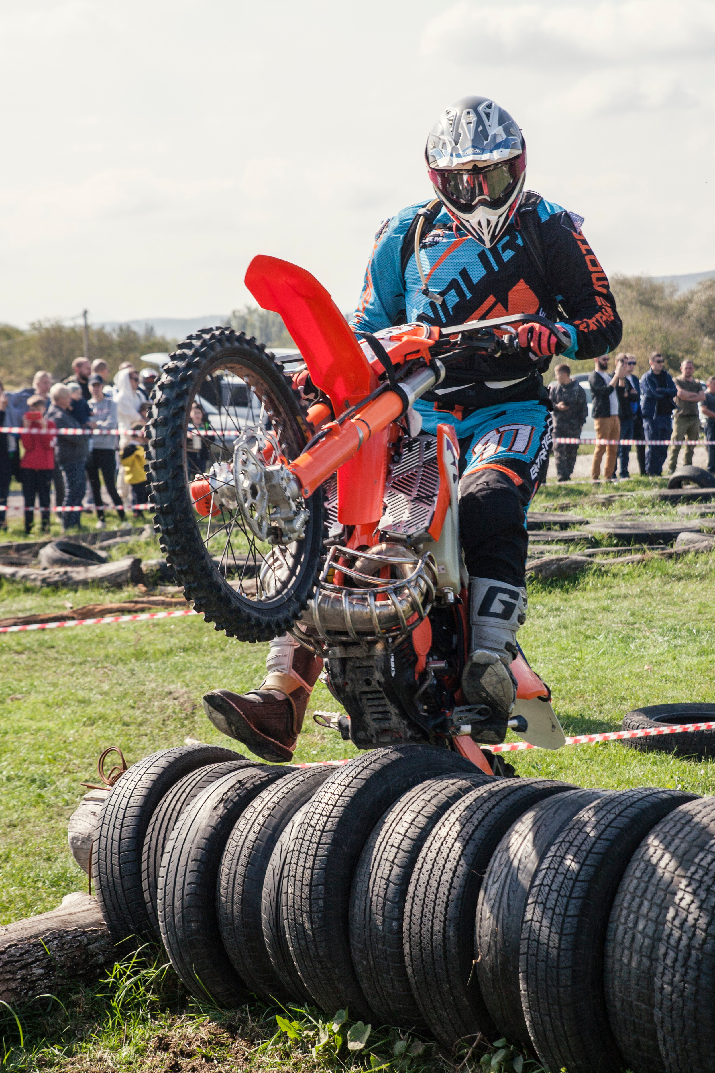Motomount Абинск 2022. Ручка Алена — ботанический художник, дизайнер, фотограф