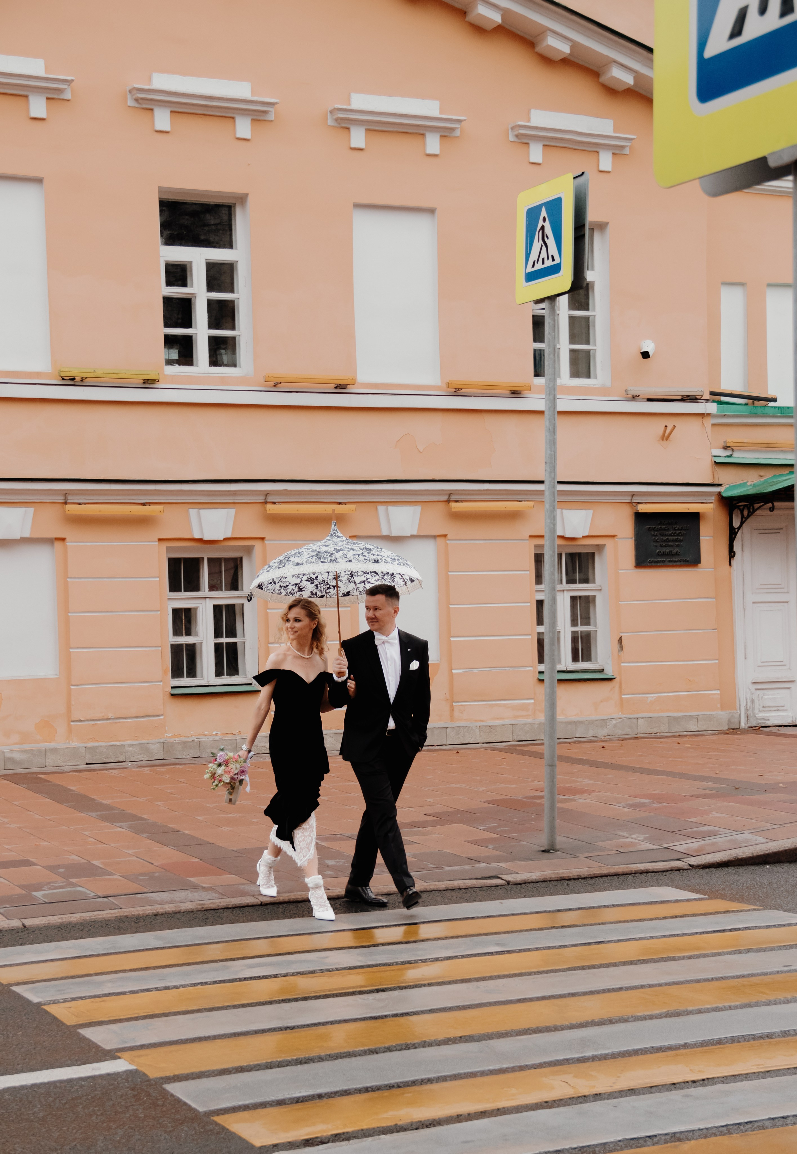 Under umbrella. Наталия Фролова. Фотограф. Москва