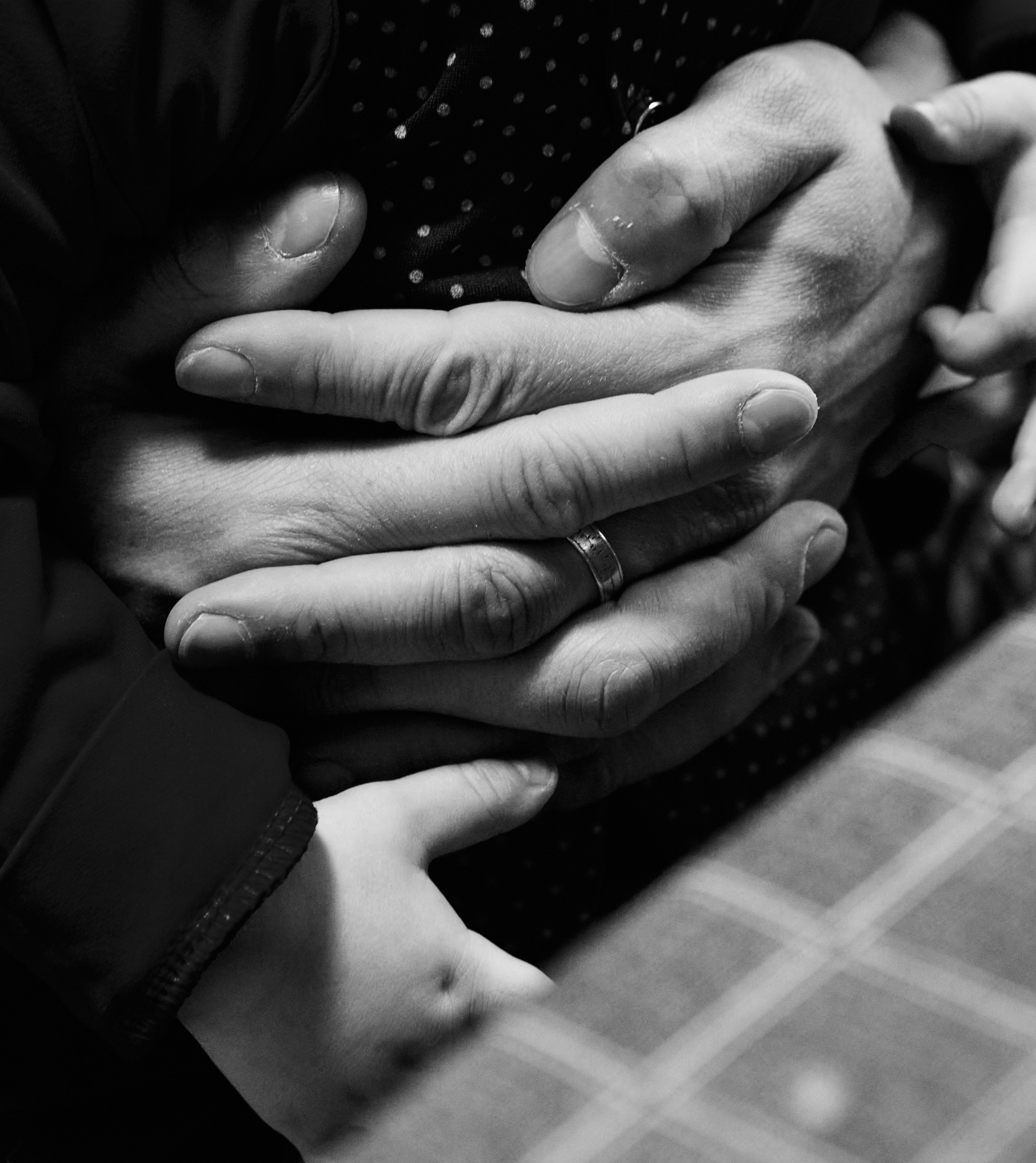 Семейная фотосессия дома и на прогулке в Москве