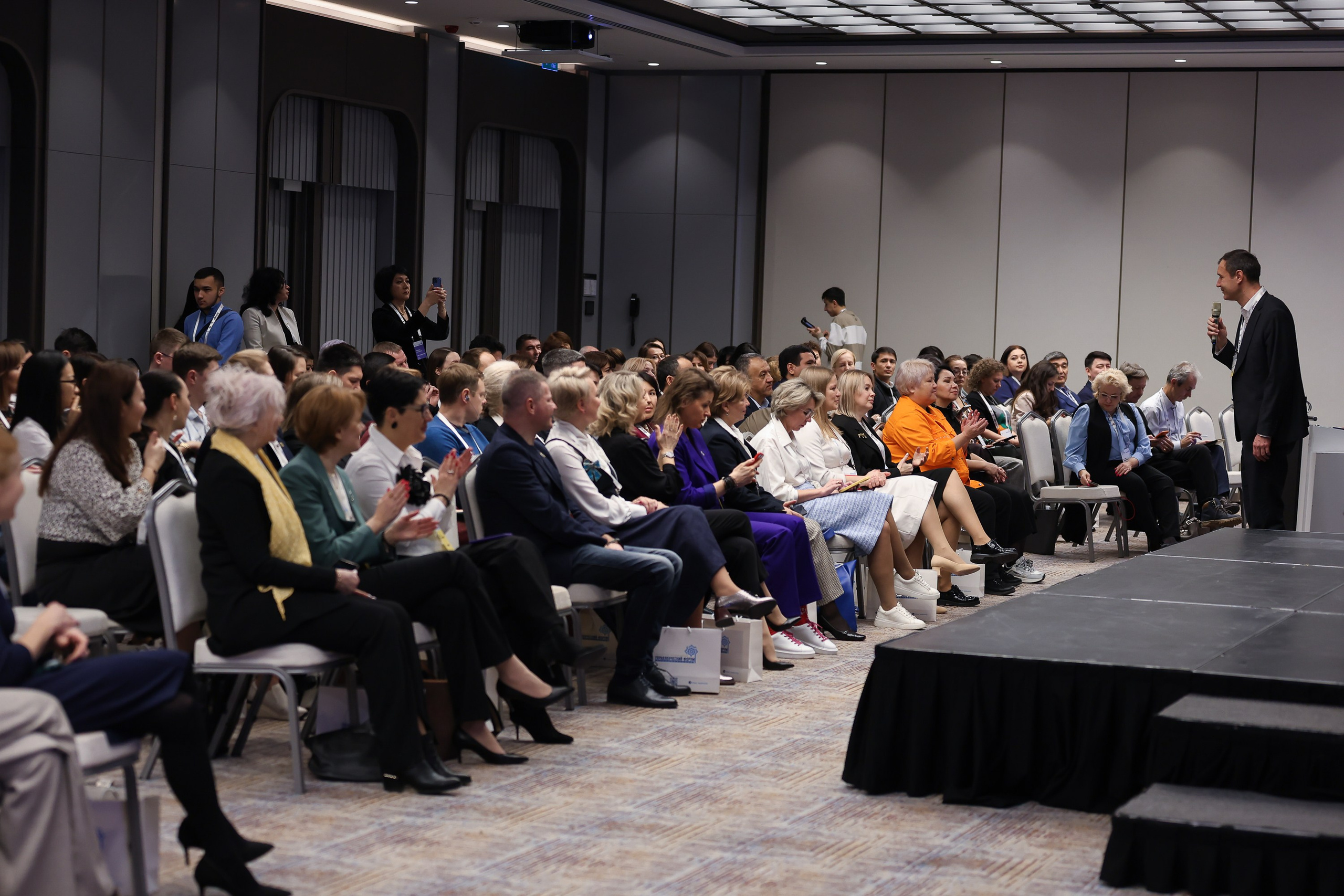 Форум. Человекоцентричное управление. Евгений Матвеев — фотограф в Санкт-Петербурге