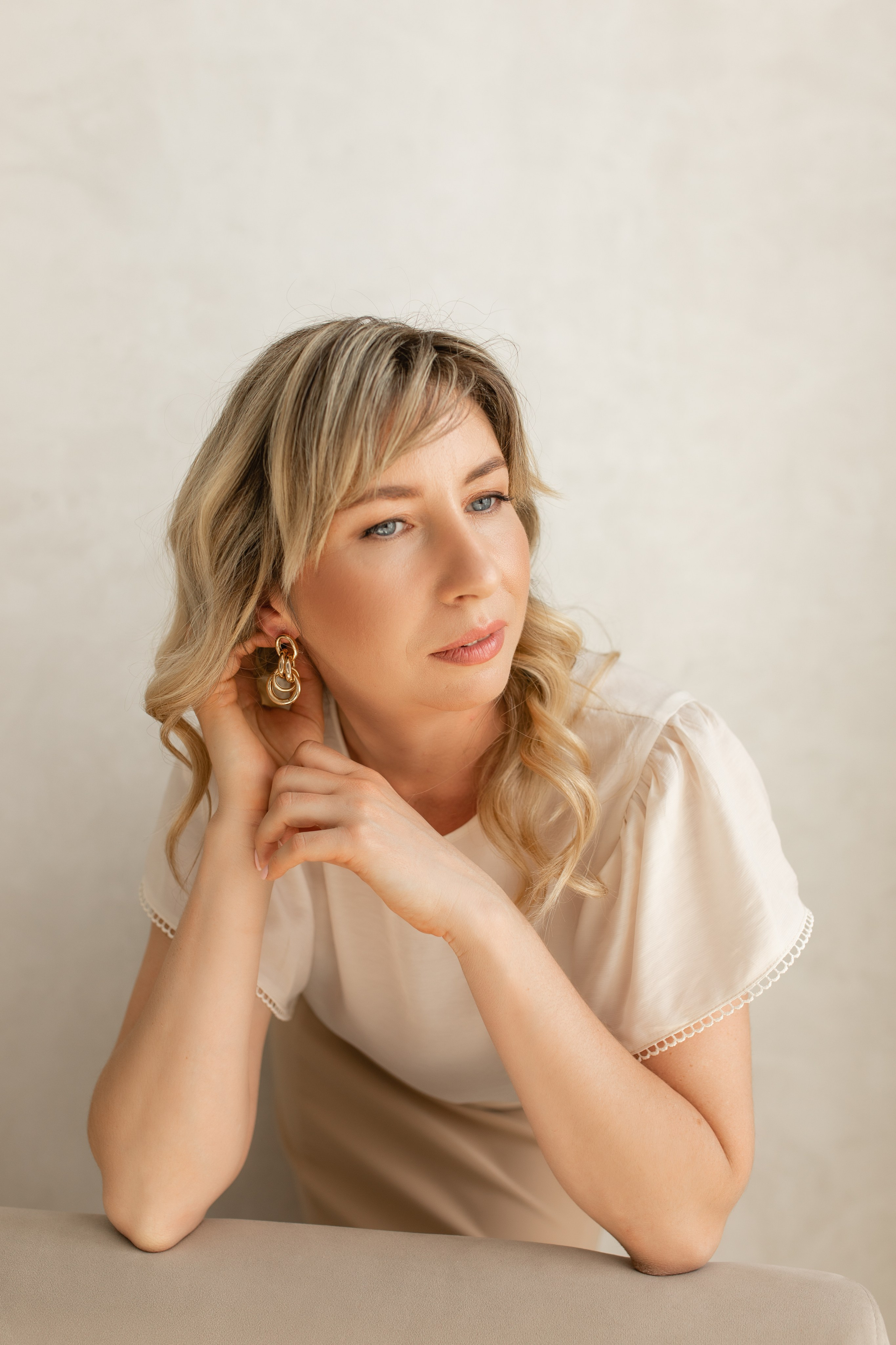 Астролог Надина. ЖЕНСКИЙ ФОТОГРАФ МОСКВА СВЕТЛАНА КУРД