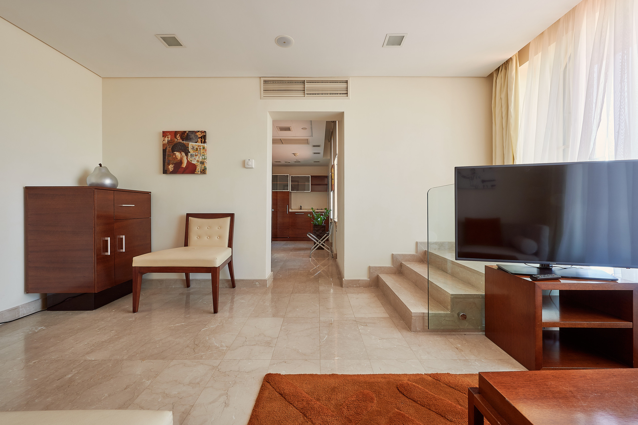 Отель Crown Plaza. Флористическая, интерьерная и портретная съемка в Москве и Европе