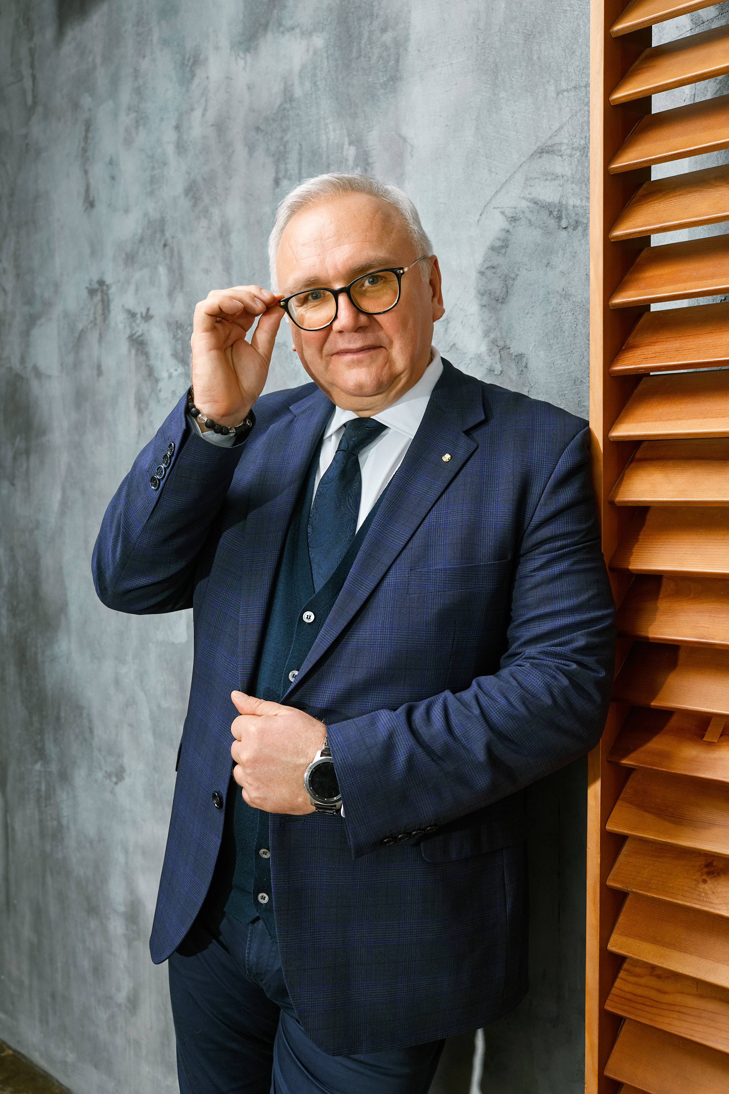 Фотограф екатеринбург, фотосессия, профессиональный фотограф, контент для соц сетей, бизнес портрет, портретные съемки, портретный фотограф, фотосессия в студии, студийная съемка, фотосъемка екатеринбург