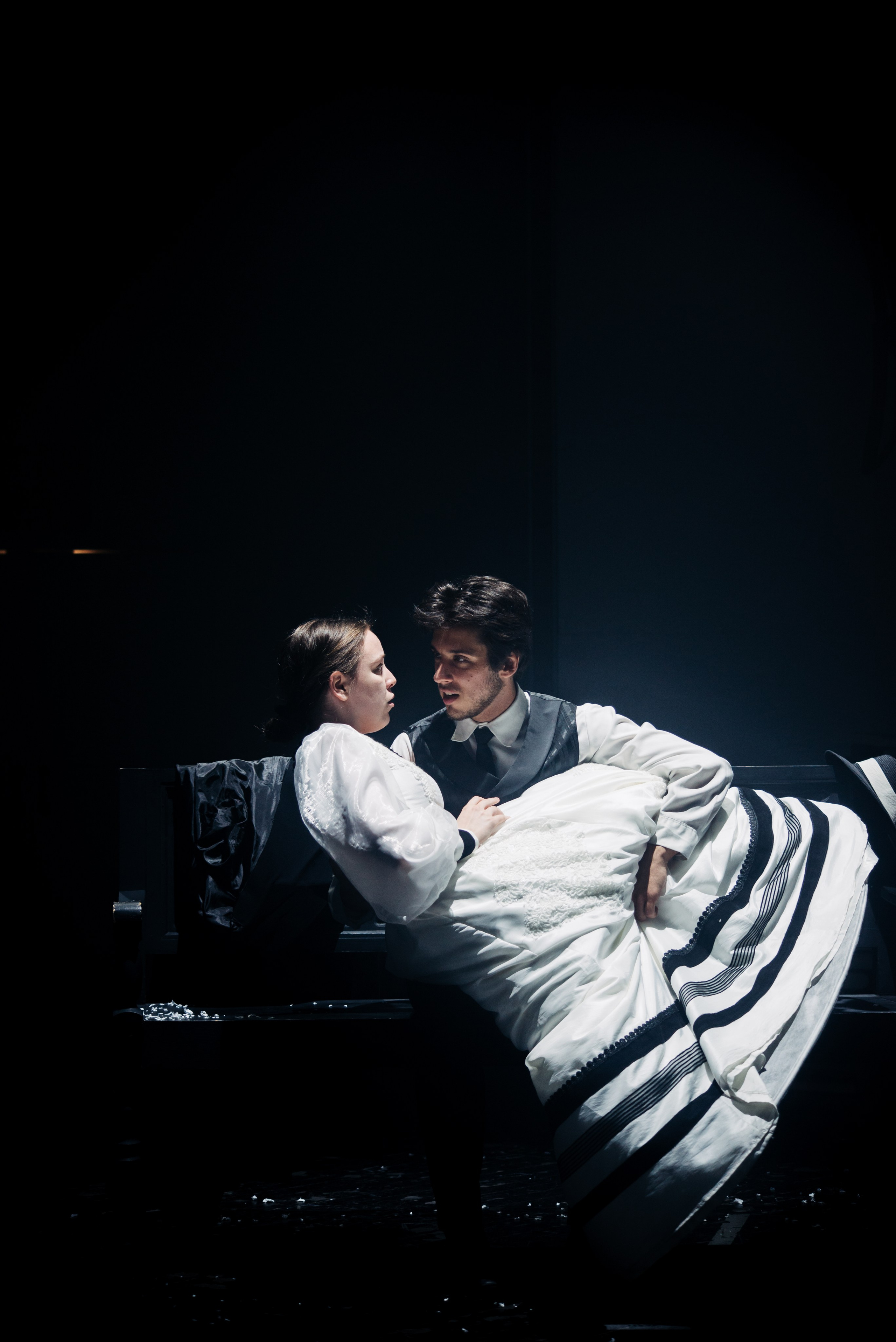 Обрыв. Главная