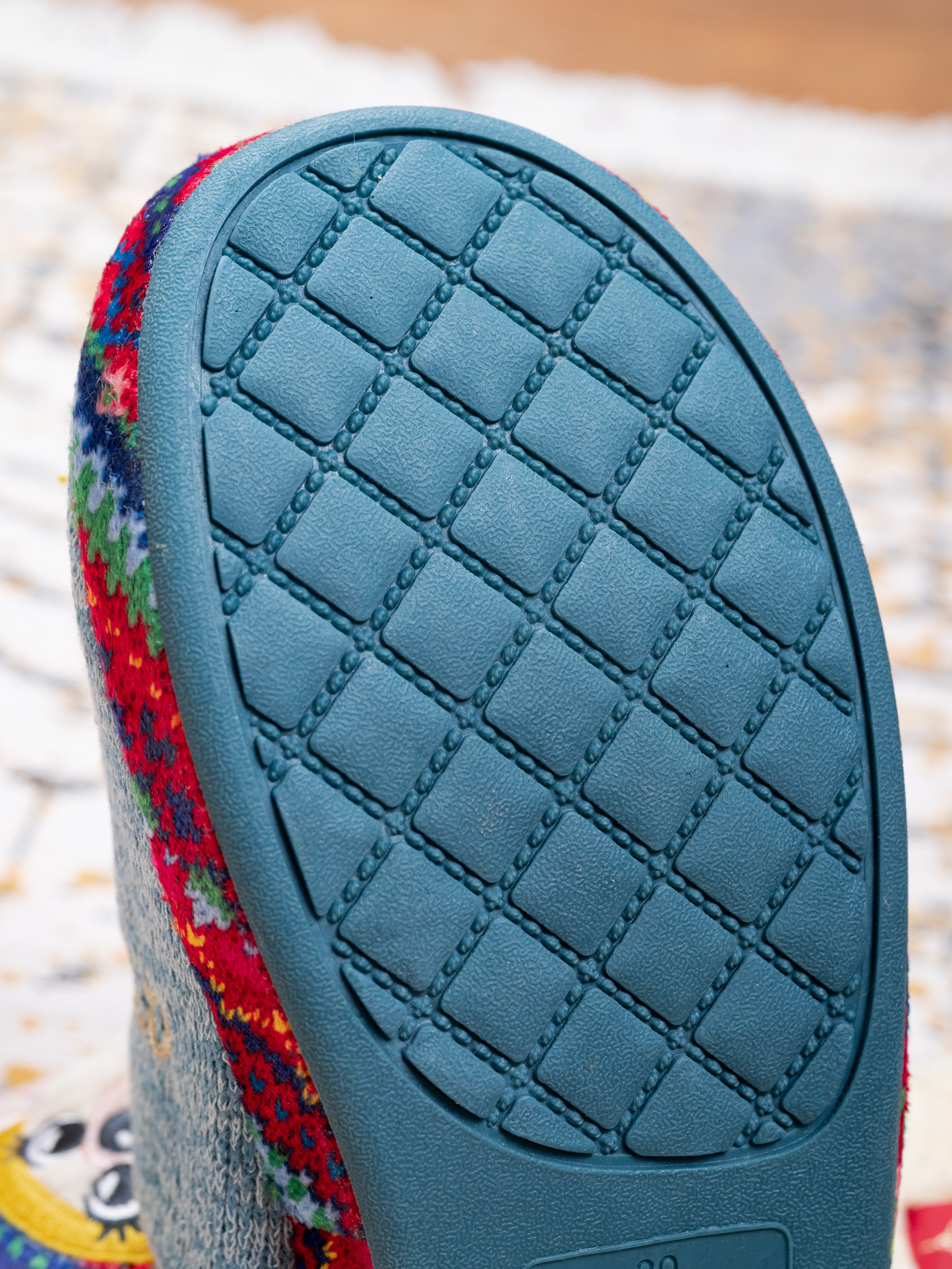 Тапочки. Предметный фотограф, фото для маркетплейсов Пятигорск, КМВ