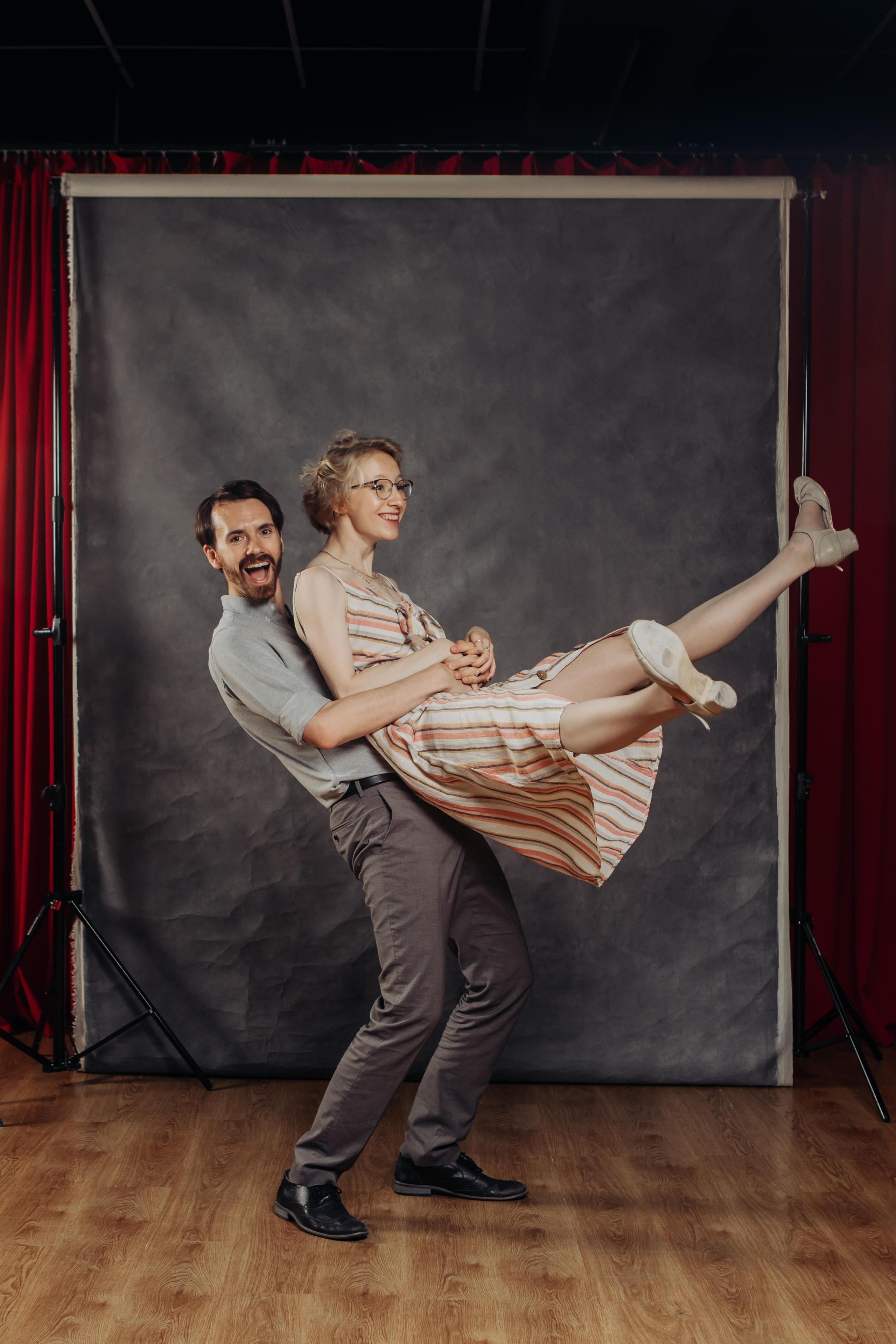 корпоративная фотосъемка в Санкт-Петербурге, деловой портрет, фотосессия танцоров, позы для танцевальной фотосессии