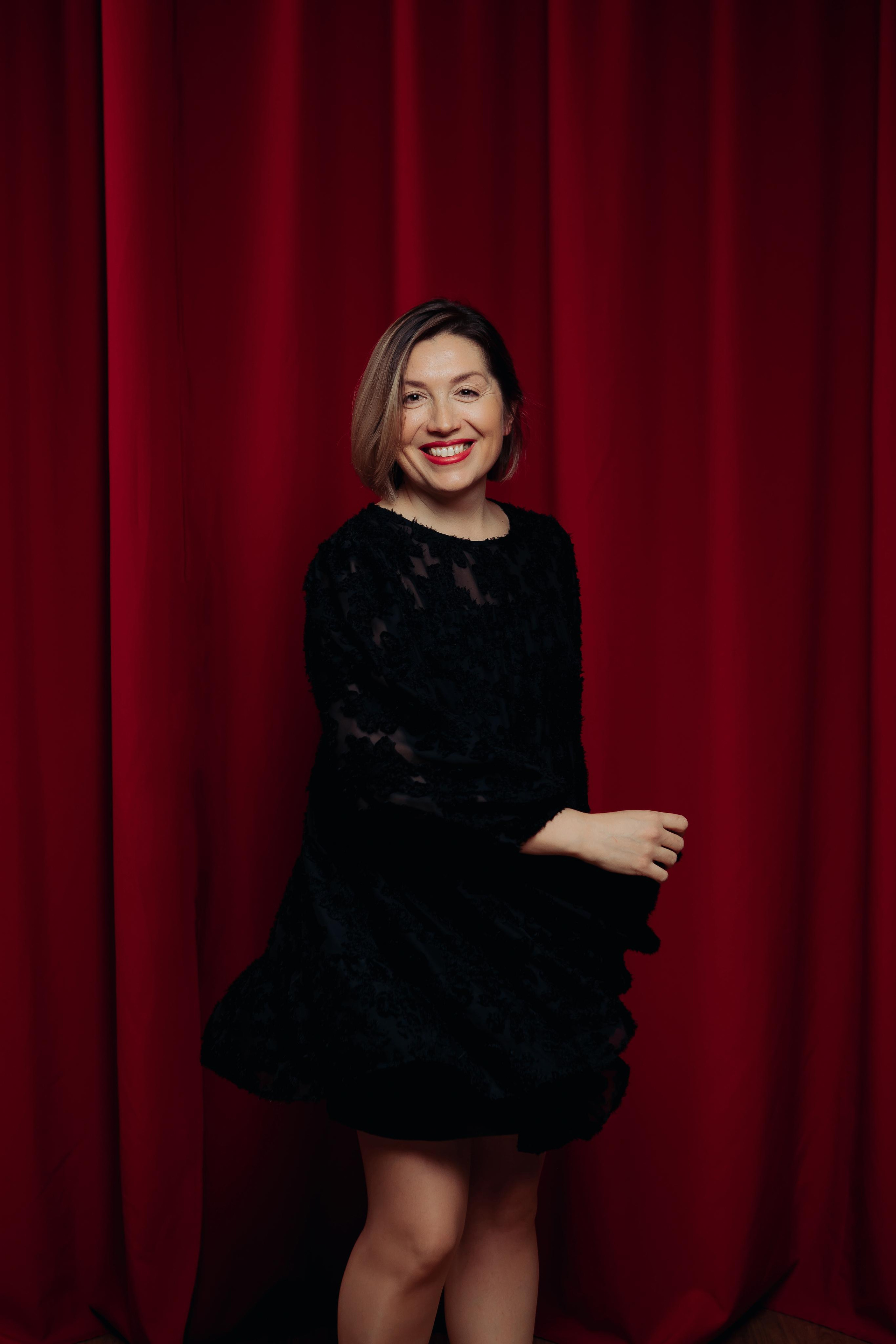 корпоративная фотосъемка в Санкт-Петербурге, деловой портрет, фотография танцора