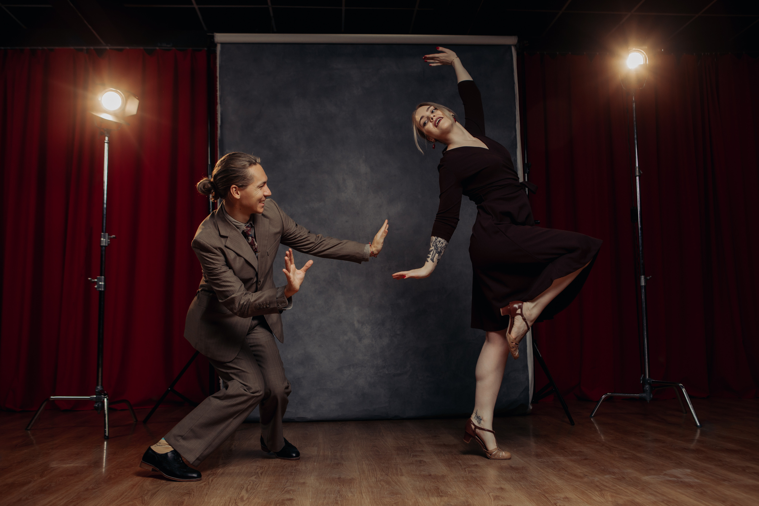 корпоративная фотосъемка в Санкт-Петербурге, деловой портрет, фотосессия танцоров, позы для танцевальной фотосессии