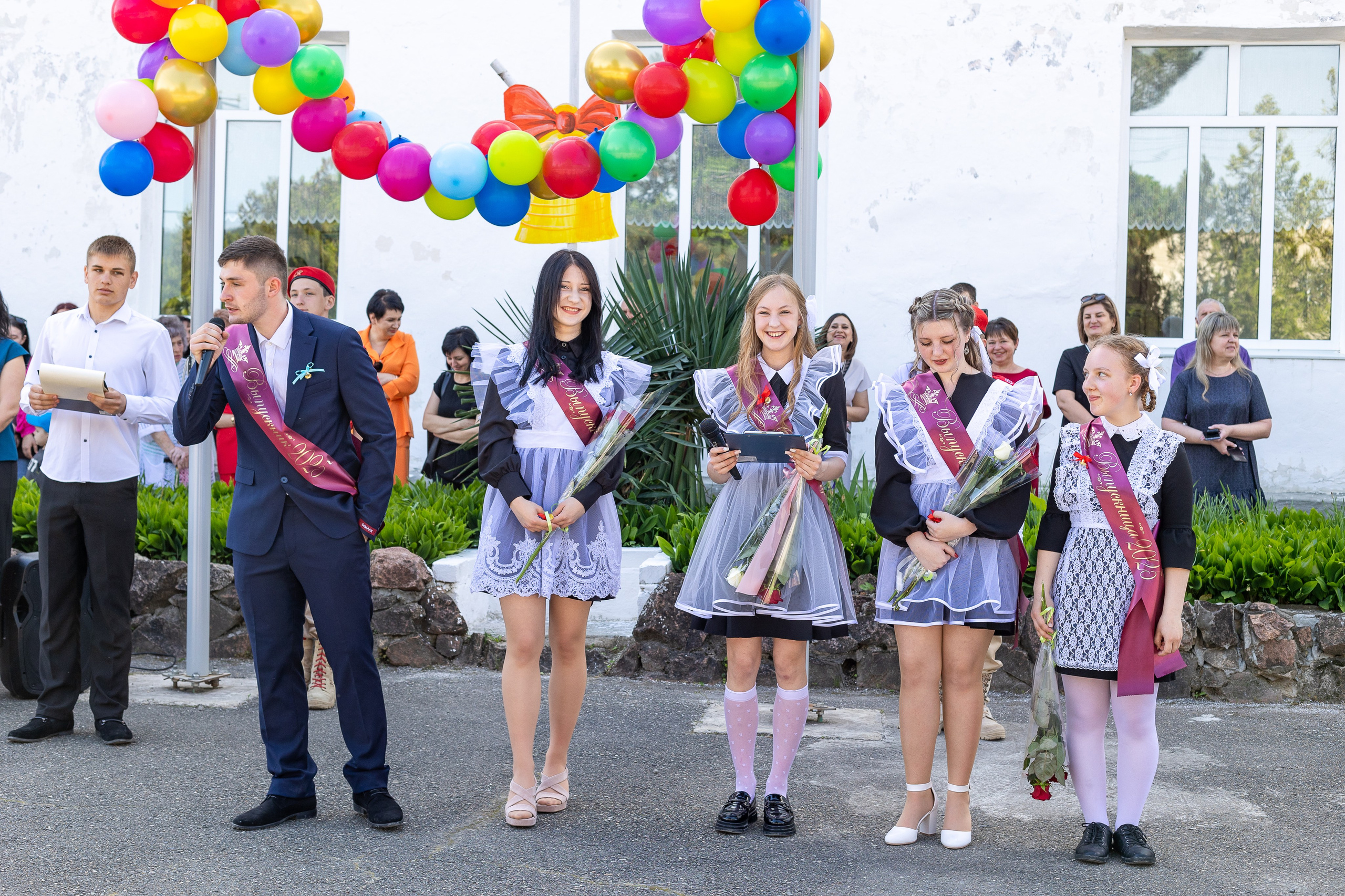 Последний звонок. Выпускные альбомы Майкоп, Краснодар Елена Золотарева