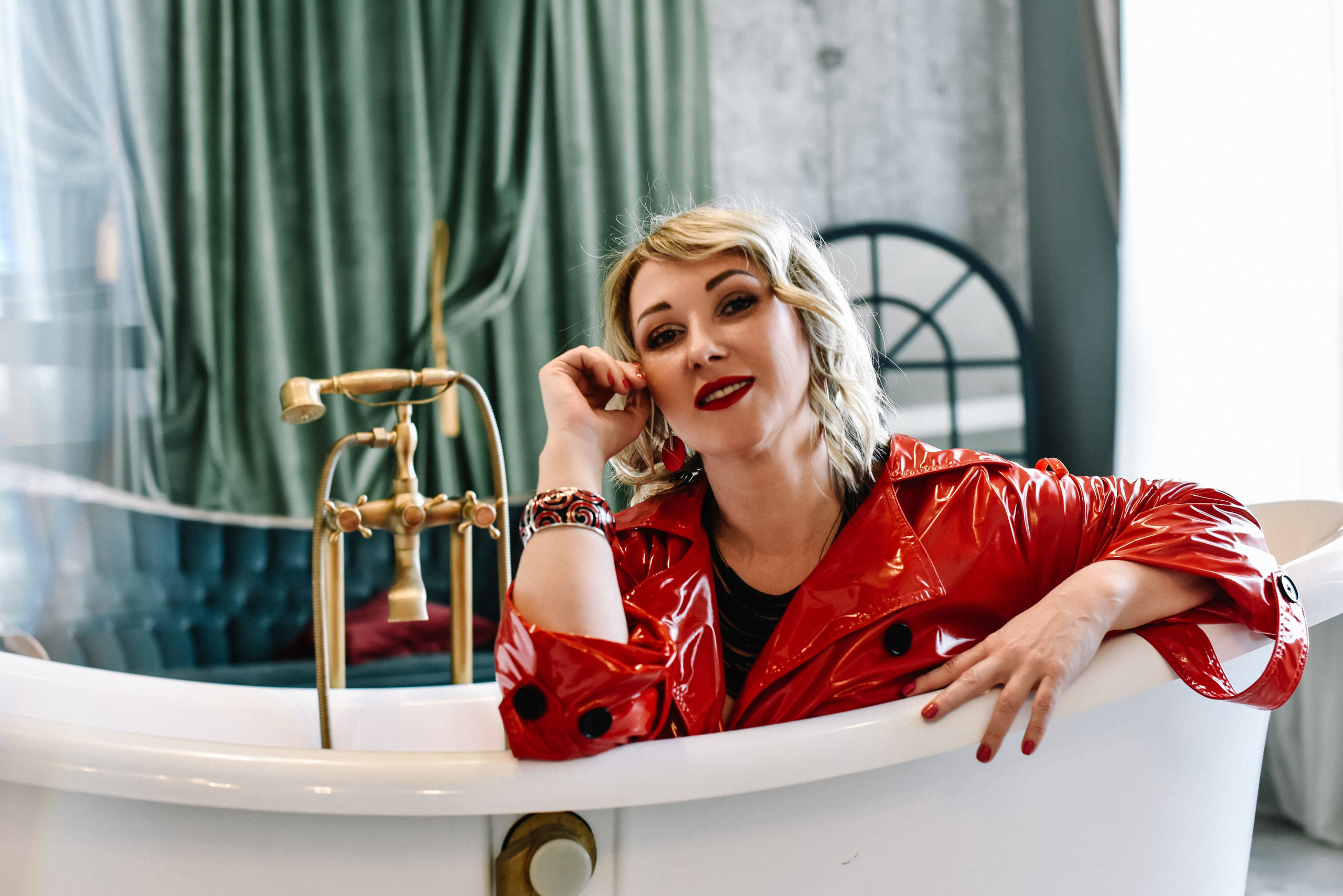 Юля и Алёна