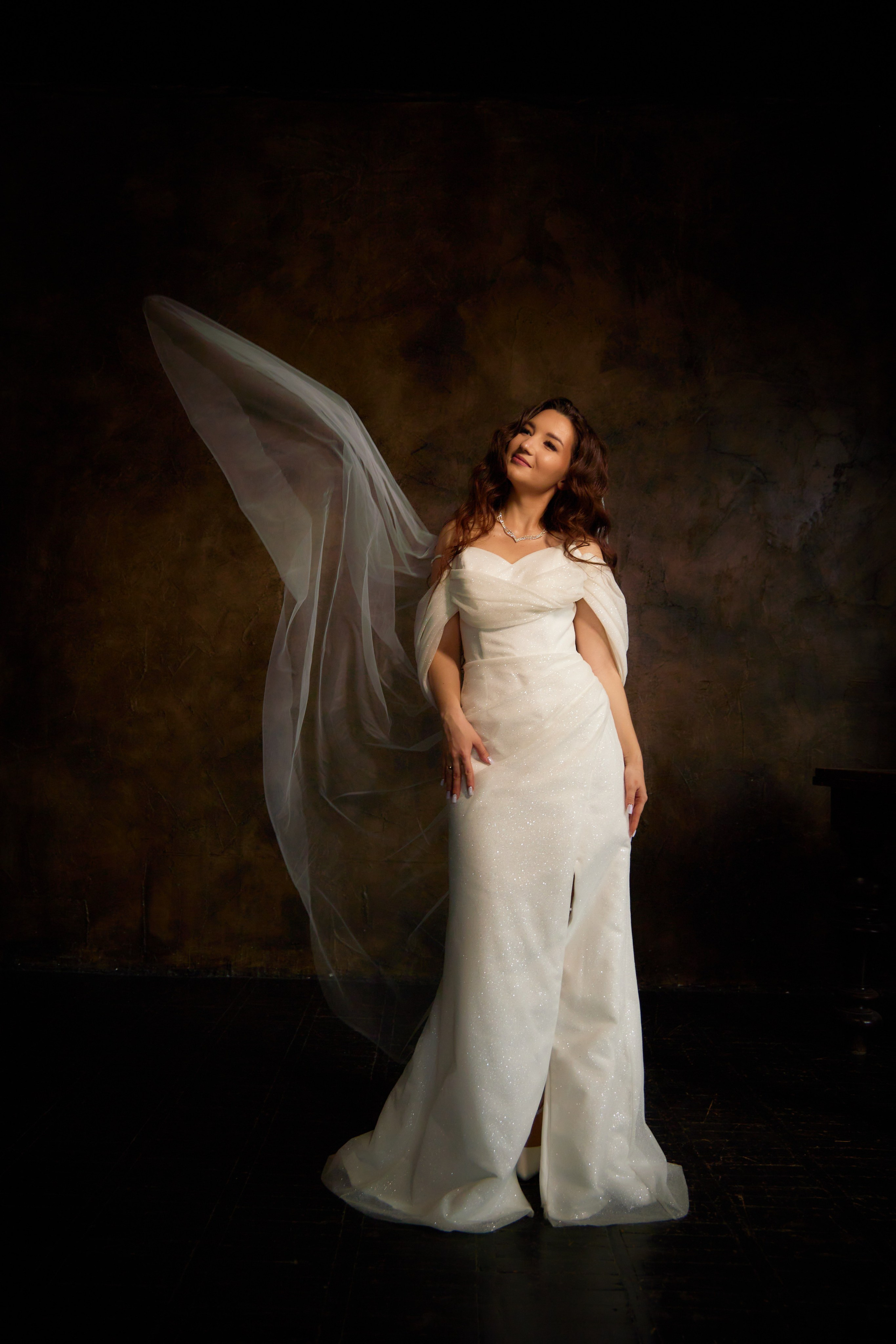 Свадебная фотосессия в студии «ЧеБэ» Самара. Свадебный видеограф и свадебный фотограф в Самаре Олег Слеб