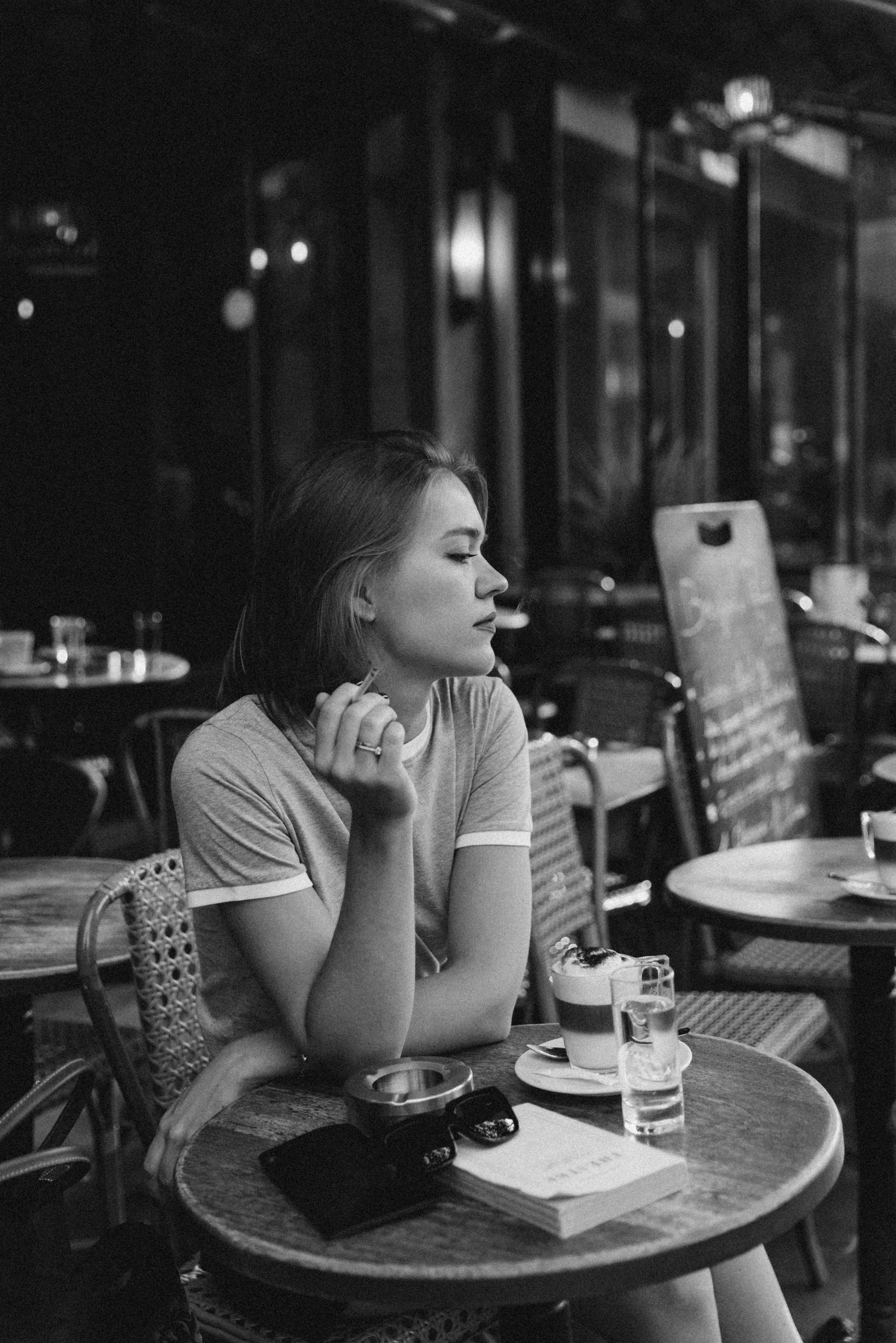 September sun. Photographer in Paris