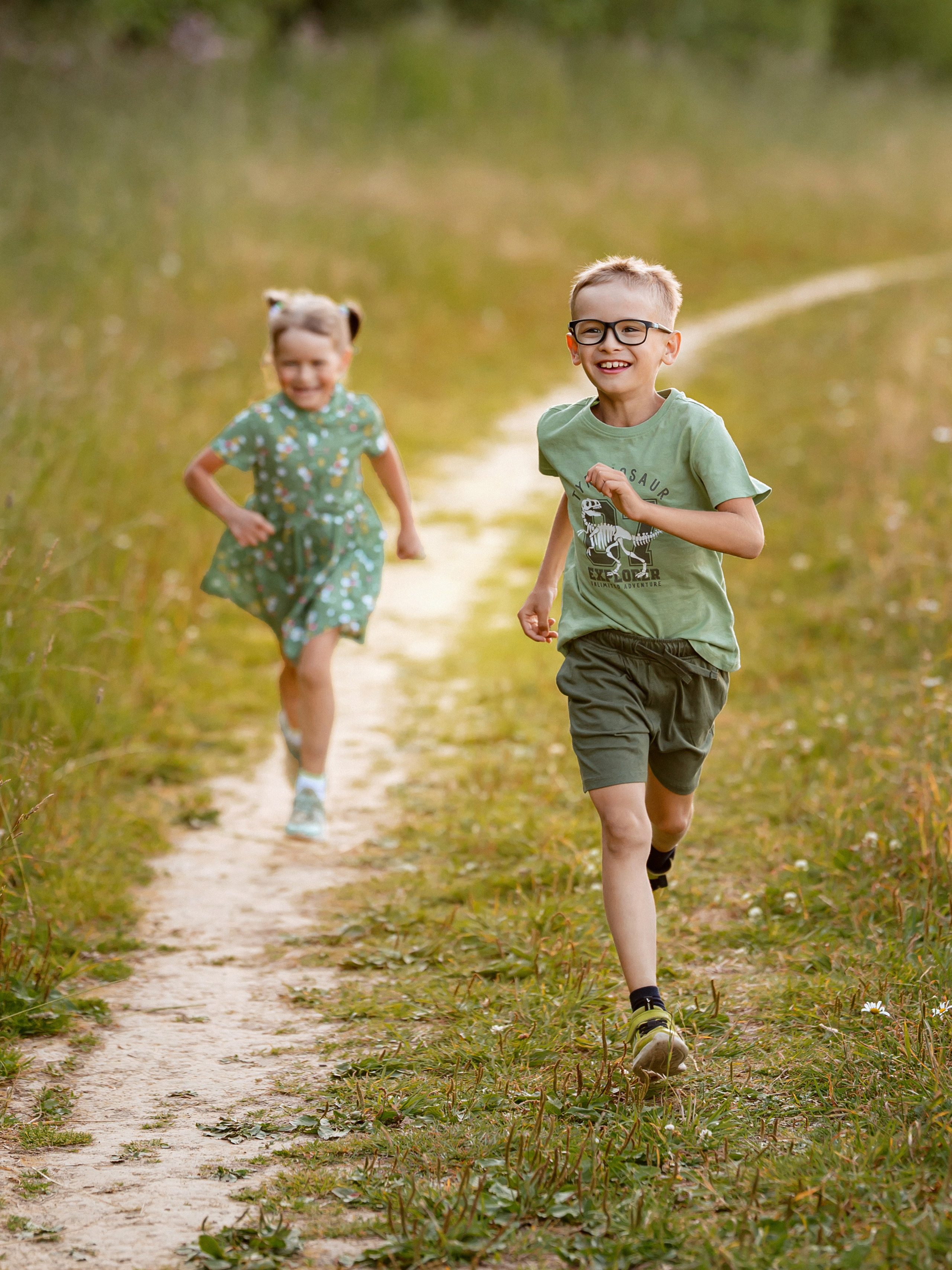 Семейная фотосессия Александра и Анжелы с детьми. Школьный и свадебный фотограф в Сыктывкаре Никита Козлов