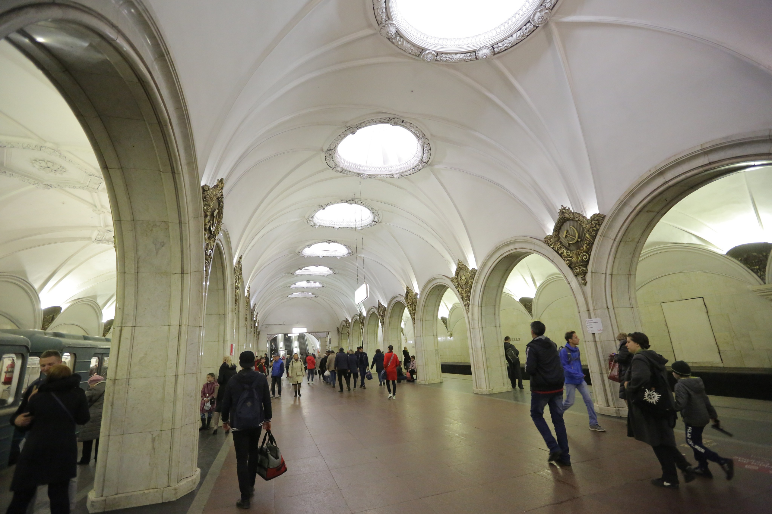Фото метро в Москве. Студия Максима Белослюдцева
